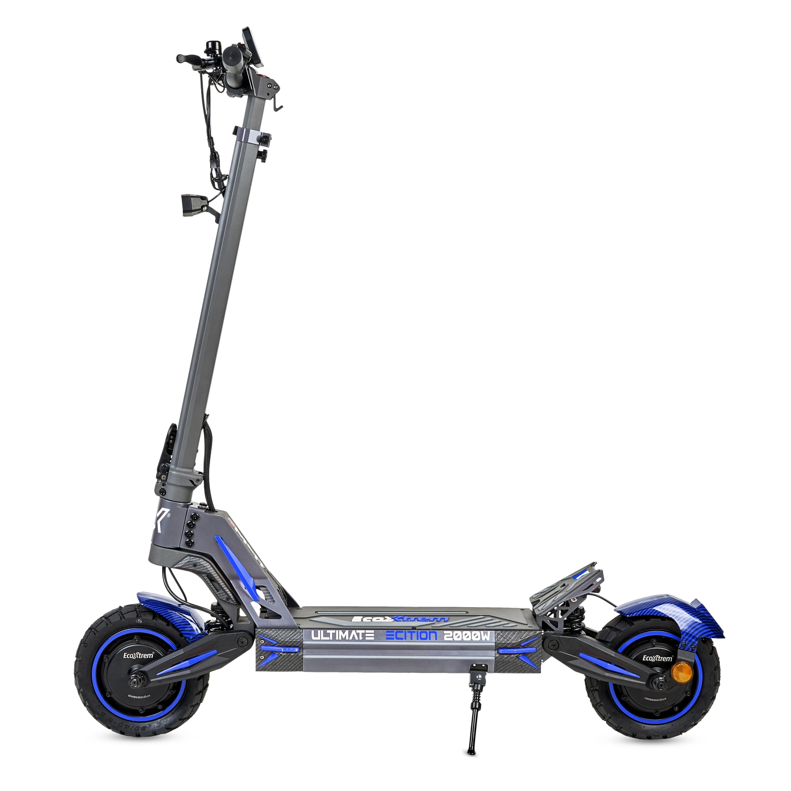 Un monopattino elettrico grigio e blu, l'Ecoxtrem Ultimate Edition 2000W, isolato su sfondo bianco.