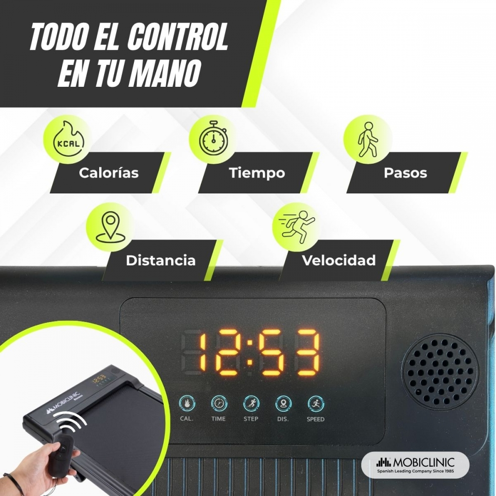 Panel de control de cinta con pantalla digital 12:53. Iconos de calorías, tiempo, pasos, distancia y velocidad visibles.