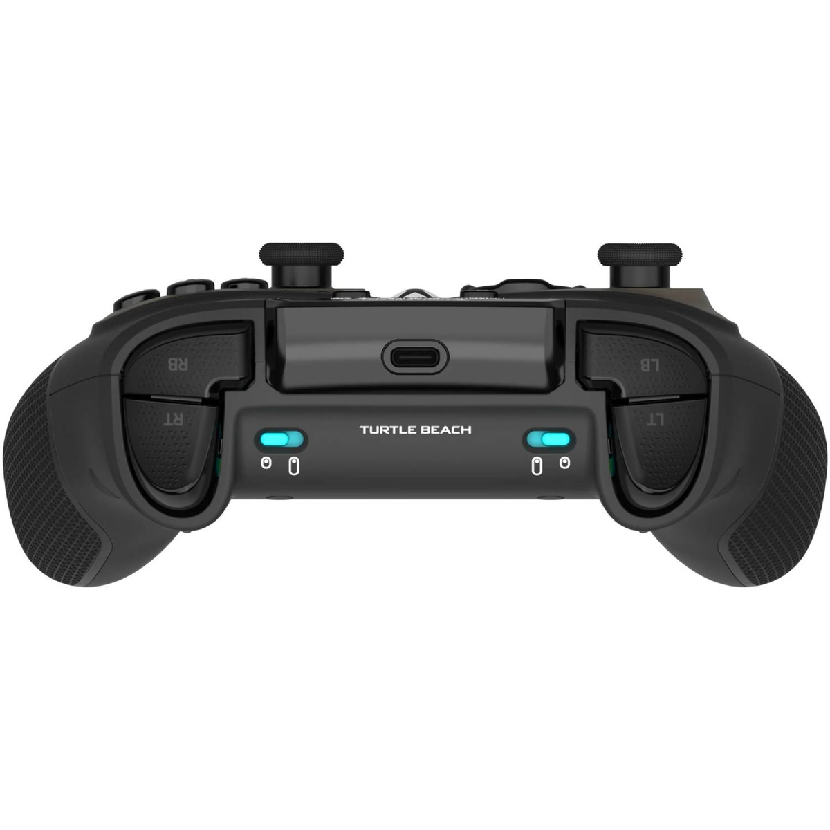 Un controller di gioco Turtle Beach nero, con pulsanti LB, RB, LT, RT. Presenta due joystick, una porta USB-C e trame di presa.