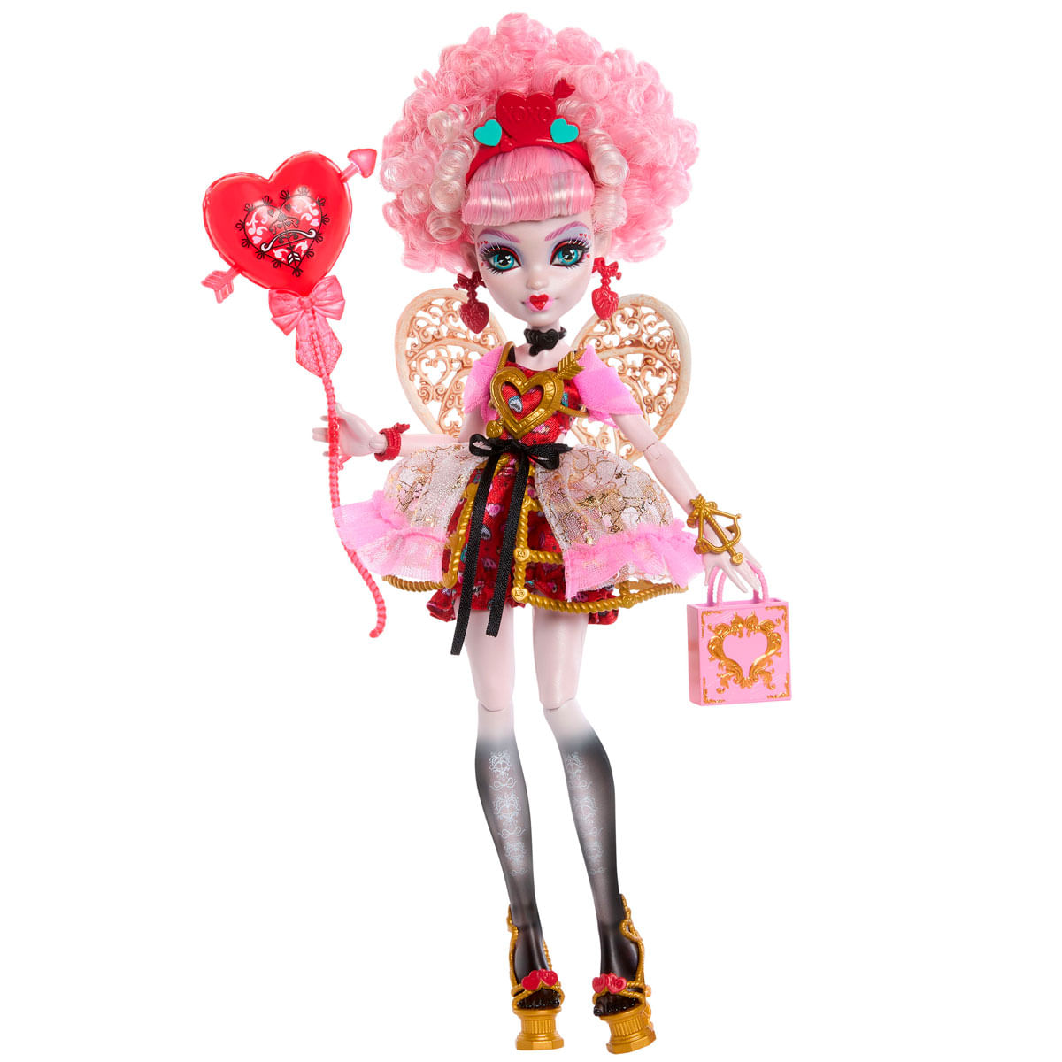 Una muñeca con pelo rosa, sosteniendo una flecha en forma de corazón y un bolso rosa. Viste un vestido con tema de corazón y tiene alas de ángel.