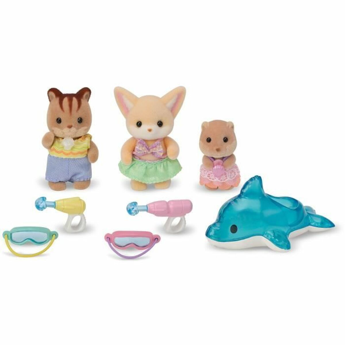 Figuras de juguete: ardilla, zorro, nutria, delfín, pistolas de agua y gafas. Las figuras llevan trajes de baño. Fondo blanco.