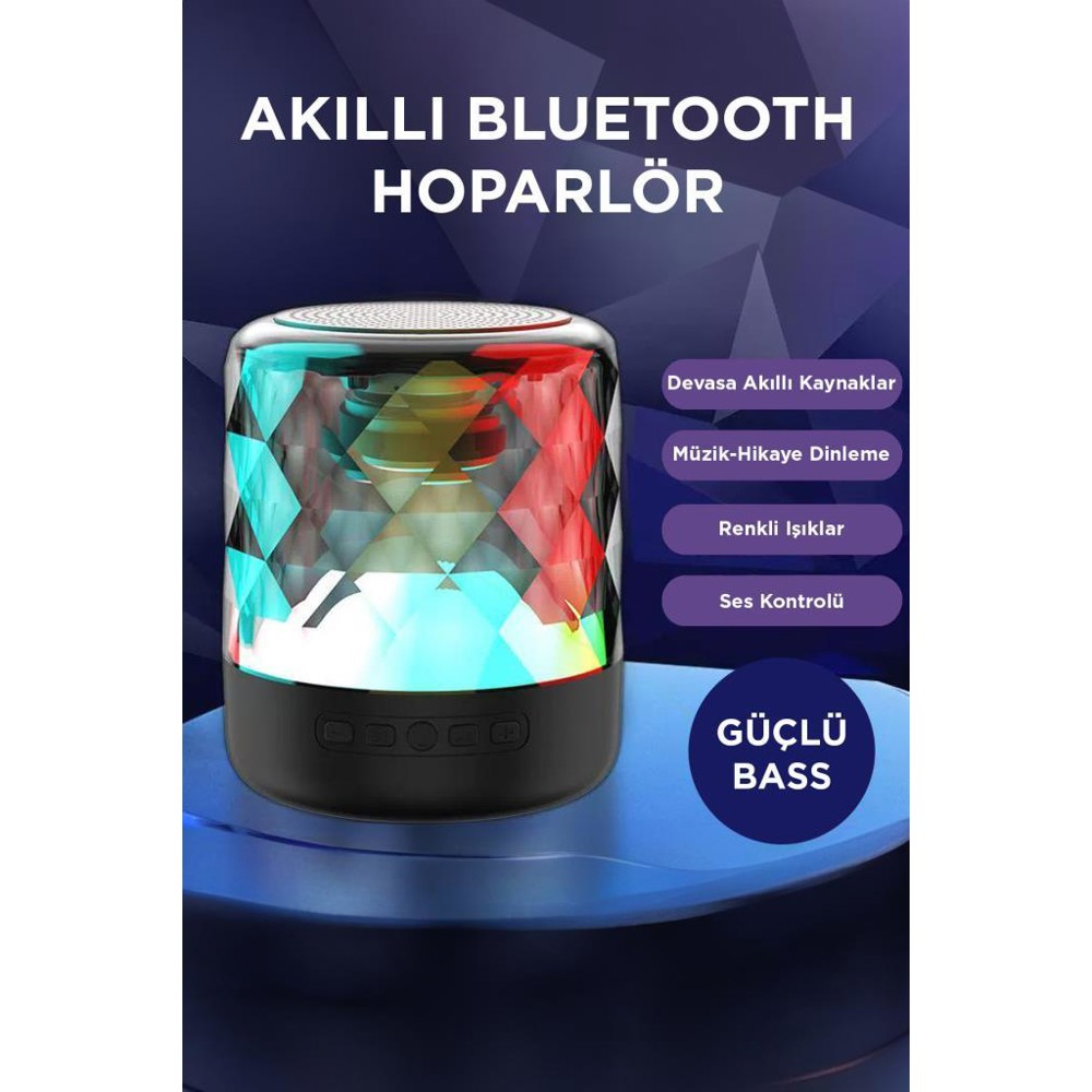 Renkli ışıklı bir Bluetooth hoparlör. Hoparlörde kontrol düğmeleri var ve 'Güçlü Bass' kelimeleri görünür durumda.