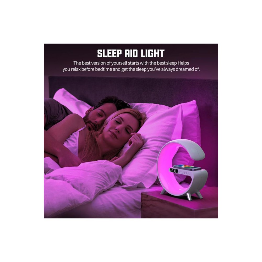 Bir çift yatakta uyuyor. Yanlarında bir uyku yardımcısı ışığı parlıyor. Metin: 'SLEEP AID LIGHT'.