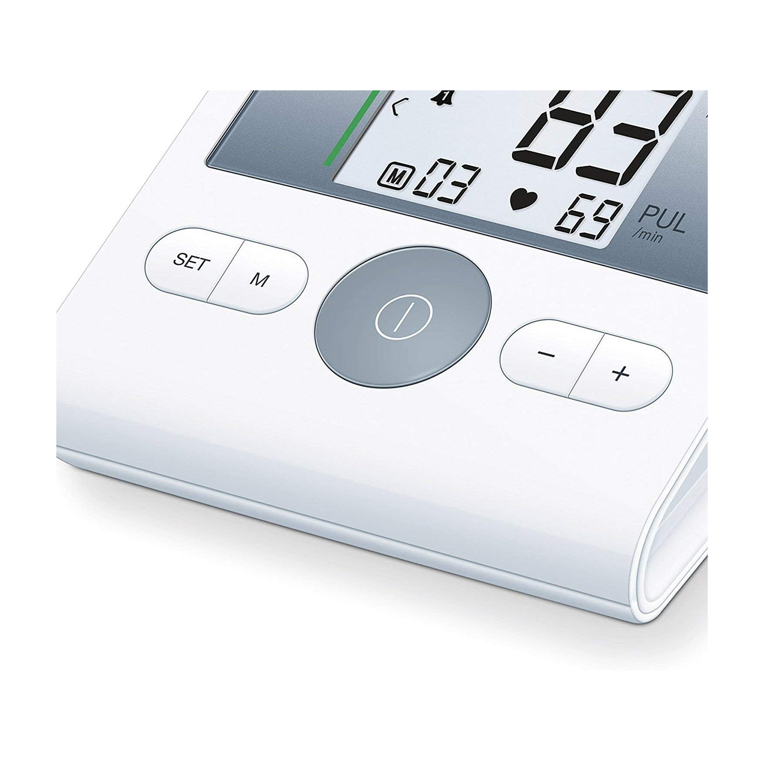 Ein weißes Blutdruckmessgerät. Es hat eine digitale Anzeige mit Zahlen und Symbolen. Es gibt Tasten für Einstellungen und Anpassungen.