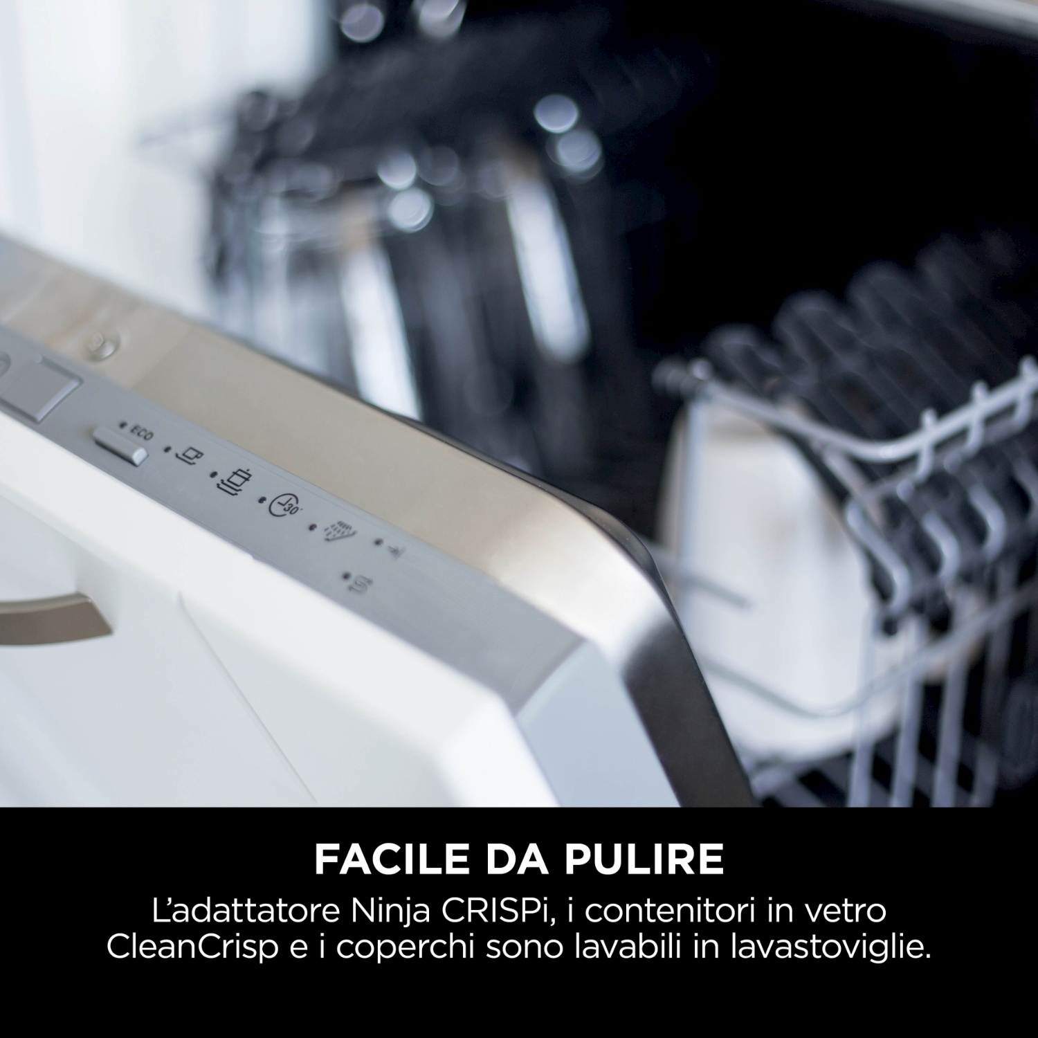 Zbliżenie panelu sterowania z przyciskami zmywarki. Poniżej napis 'ŁATWE DO CZYSZCZENIA'. Wnętrze pokazuje stojaki.