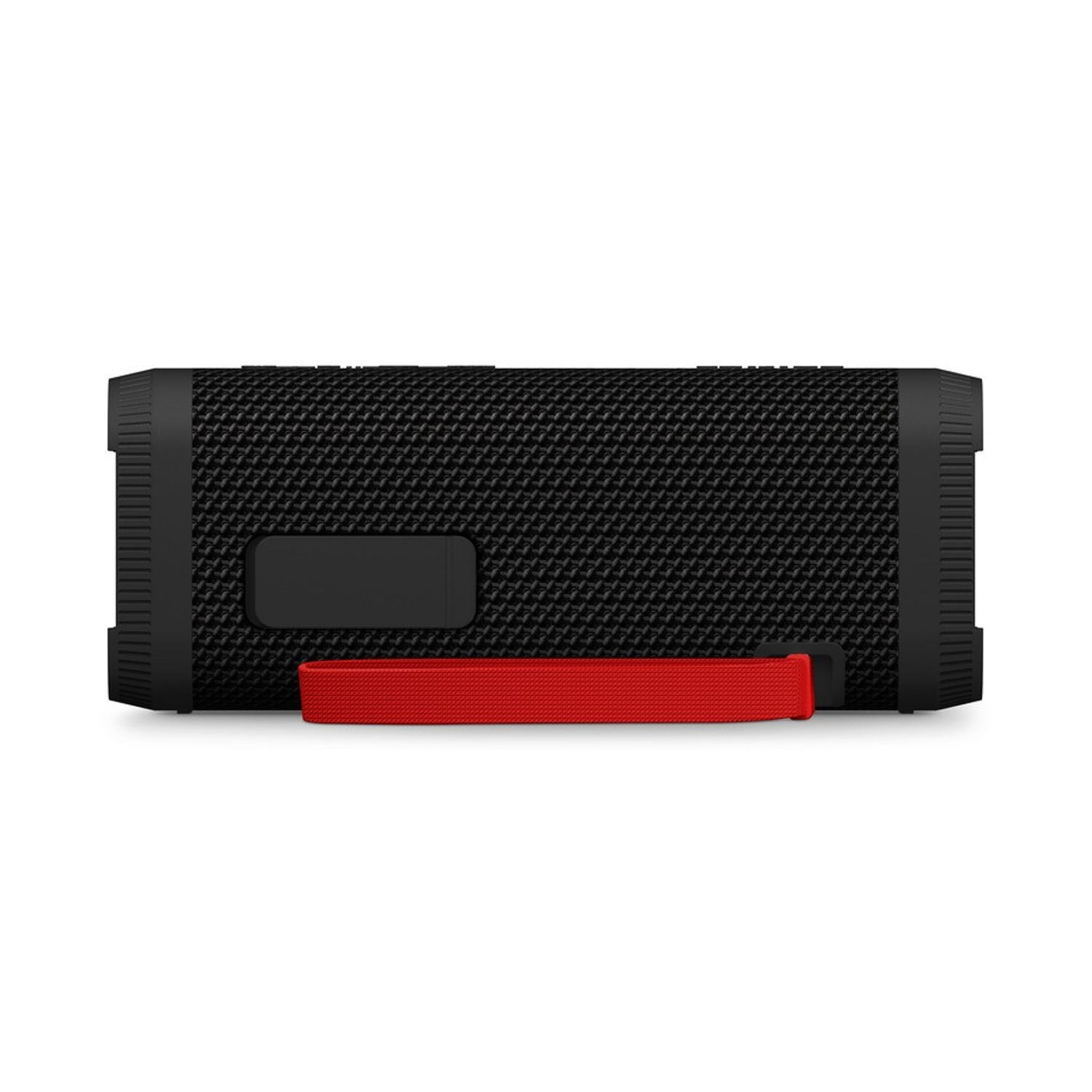 Un haut-parleur noir avec une sangle rouge est centré sur un fond blanc. Le haut-parleur a une surface texturée et une forme rectangulaire.