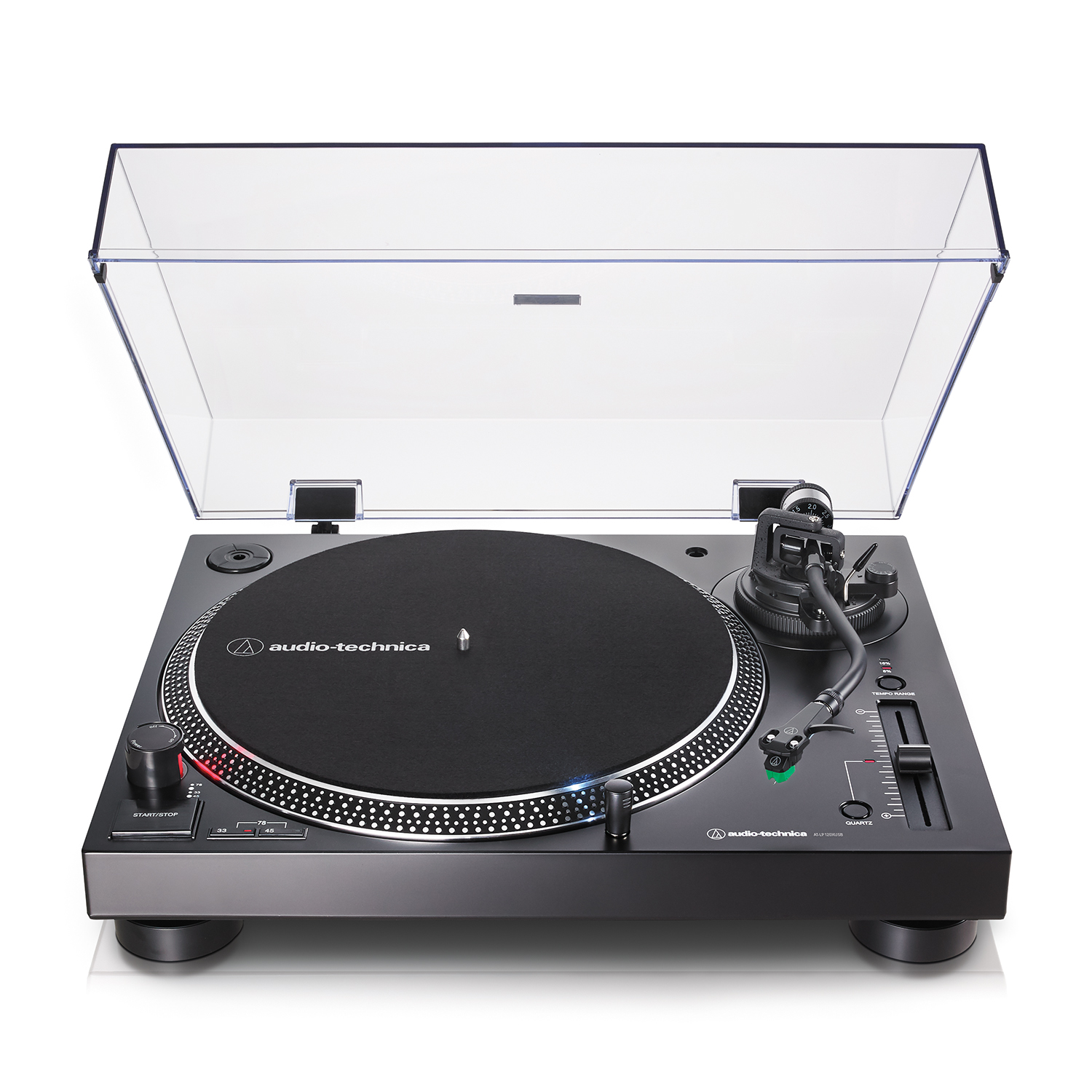 Czarny gramofon Audio-Technica z przezroczystą pokrywą, srebrnymi akcentami i czarnym talerzem. Widoczne elementy sterowania i ramię.