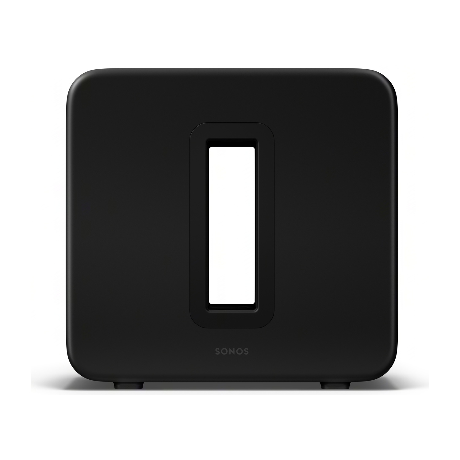 Een zwarte Sonos subwoofer met een rechthoekige opening in het midden. Het heeft afgeronde randen en staat op kleine voetjes.
