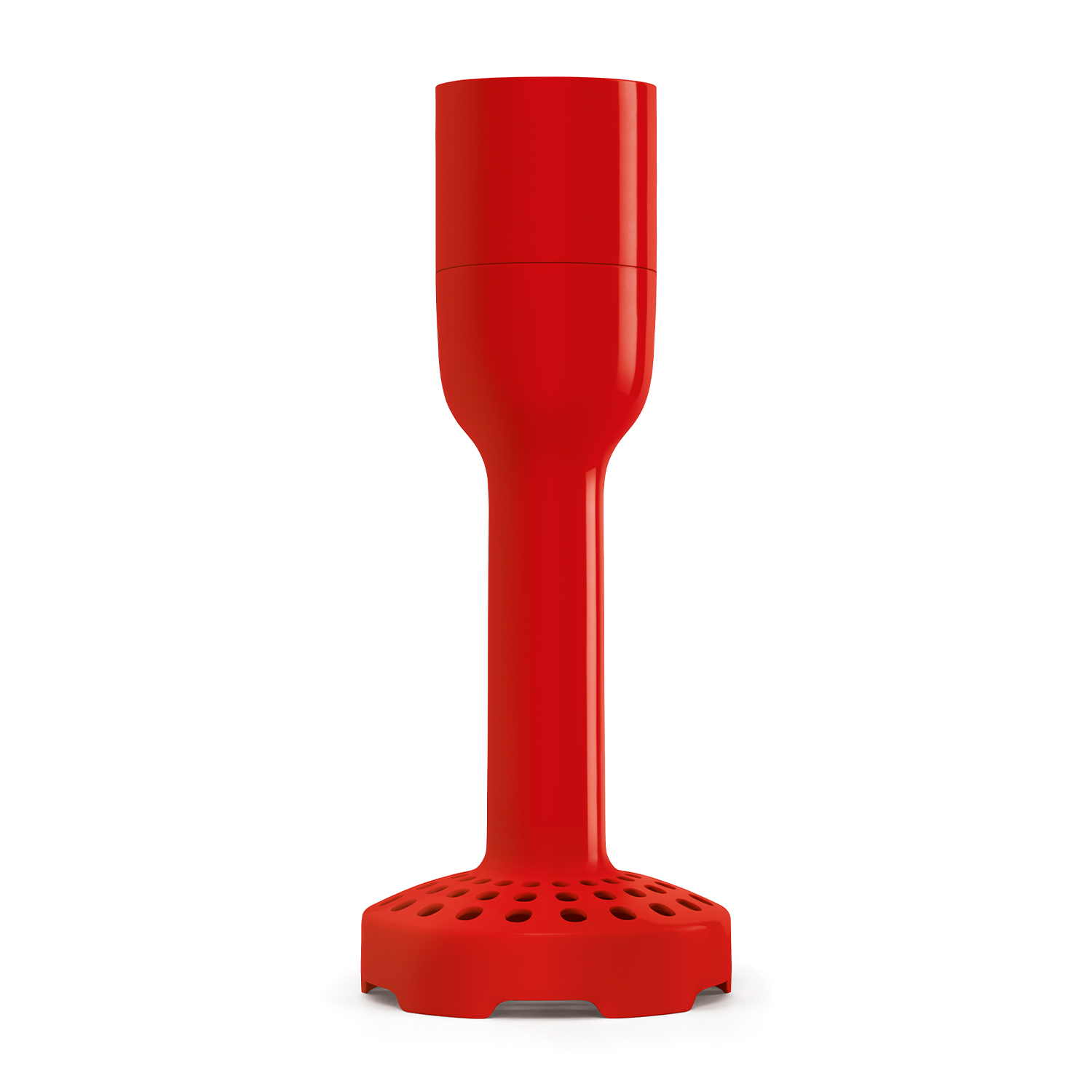 Un frullatore a immersione rosso è in posizione verticale su sfondo bianco. Ha una parte superiore cilindrica, un lungo stelo e una base perforata.