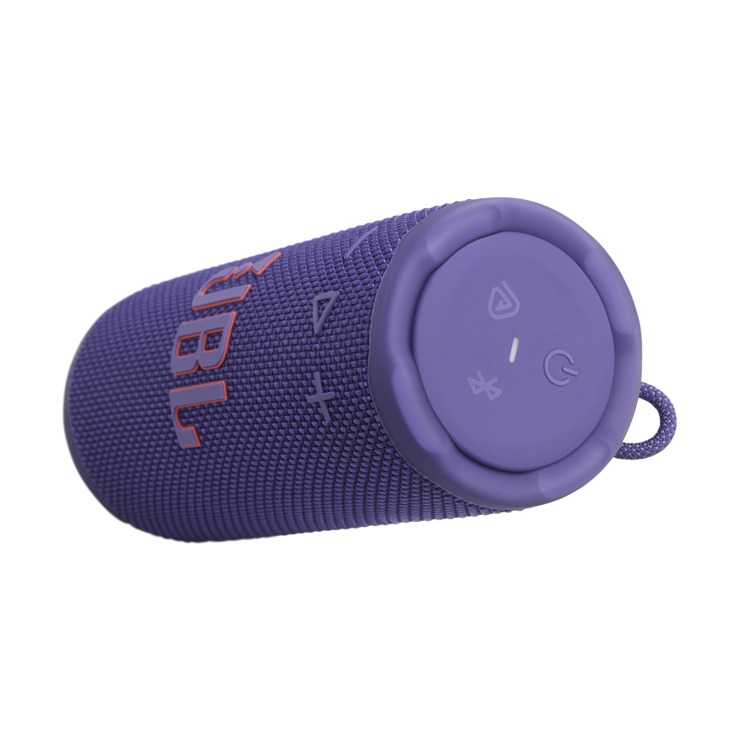 Ein lila JBL-Lautsprecher. Der Lautsprecher hat eine zylindrische Form mit Netzstruktur. Er hat Tasten und das JBL-Logo.