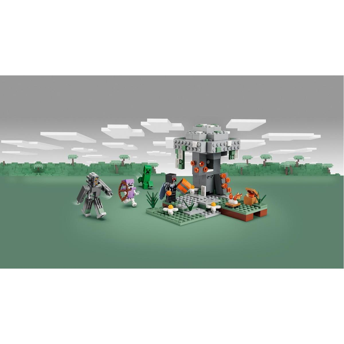 Zestaw Lego Minecraft z figurkami i strukturą drzewa. Postacie to m.in. szkielet, zombie i skrzynia.