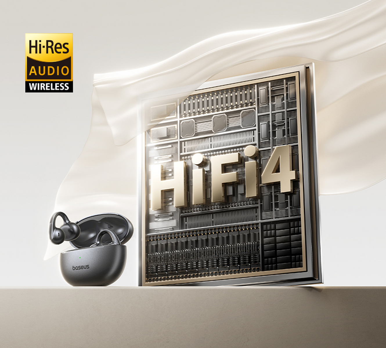 Auricolari e custodia di ricarica, testo HiFi4, logo Hi-Res Audio, su sfondo chiaro con tessuto.