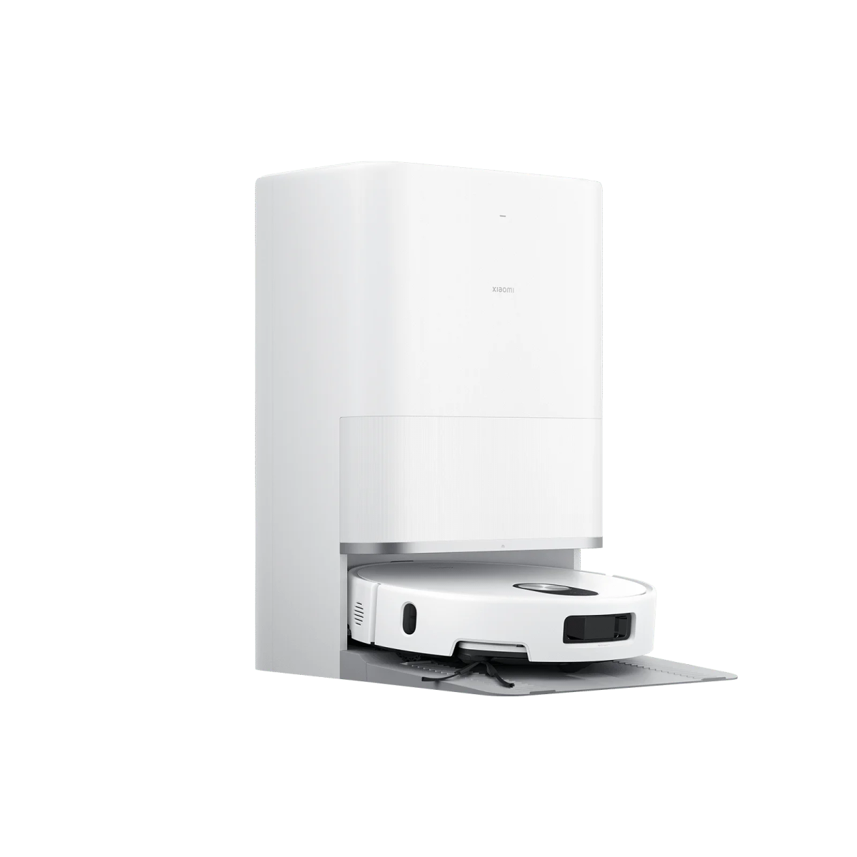 Biały robot sprzątający Xiaomi jest zadokowany w stacji ładowania i czyszczenia. Tło jest w jednolitym zielonym kolorze.