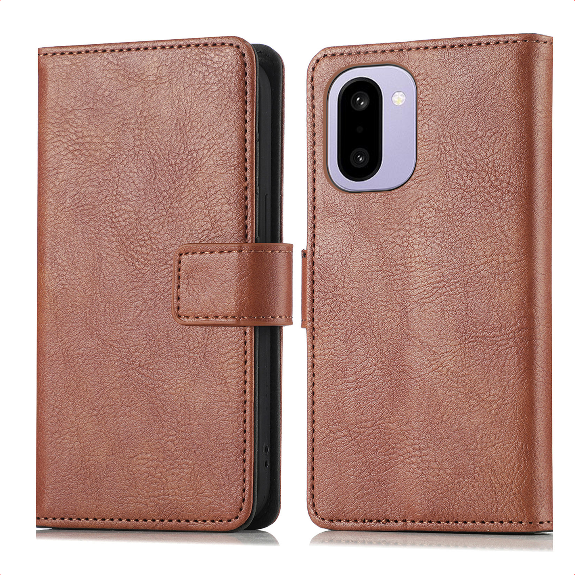 Bruine leren telefoonhoes. De hoes is open en toont de telefoonhouder en een sluiting.