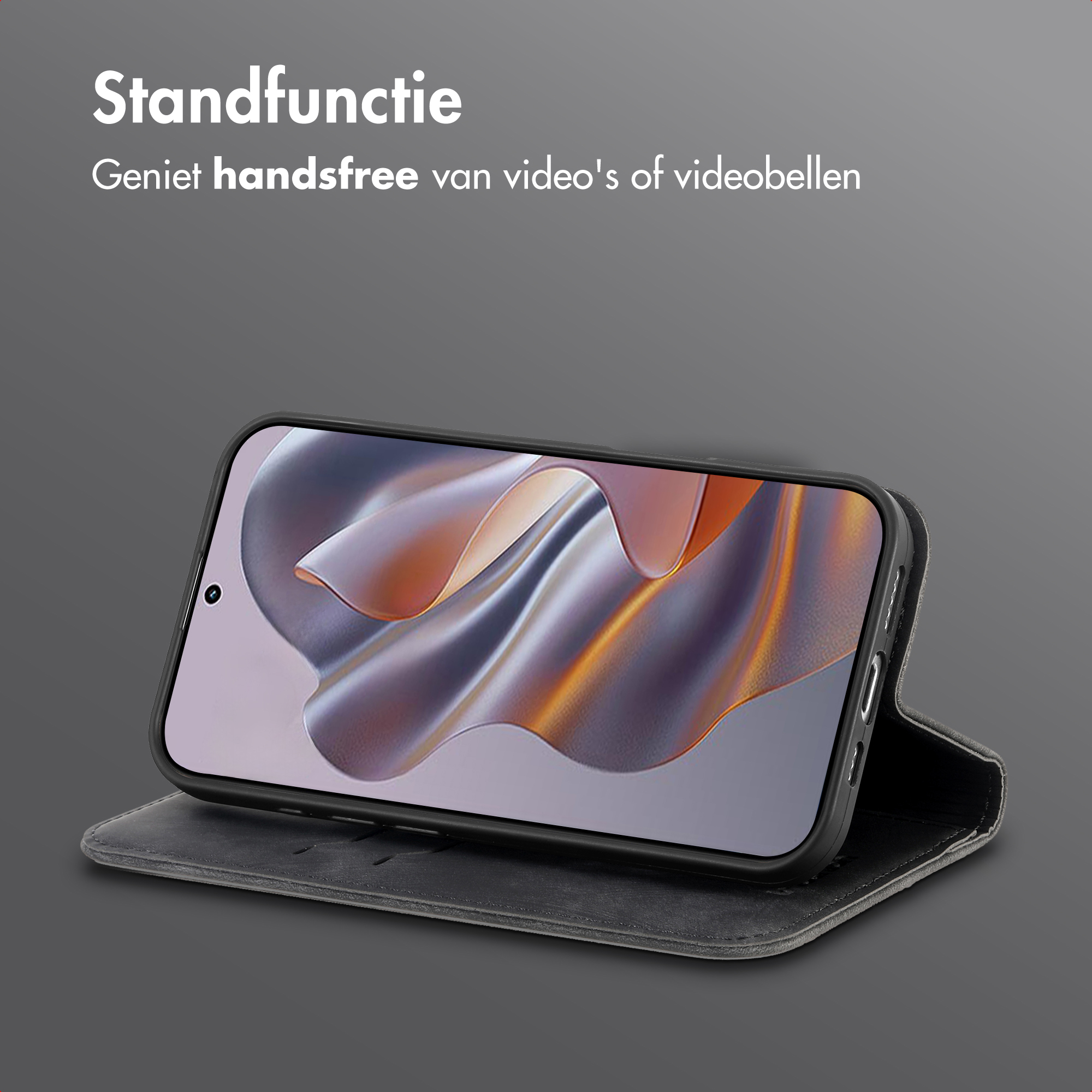 Un smartphone dans un étui noir est ouvert, montrant l'écran avec des formes abstraites. L'étui est sur une surface grise.