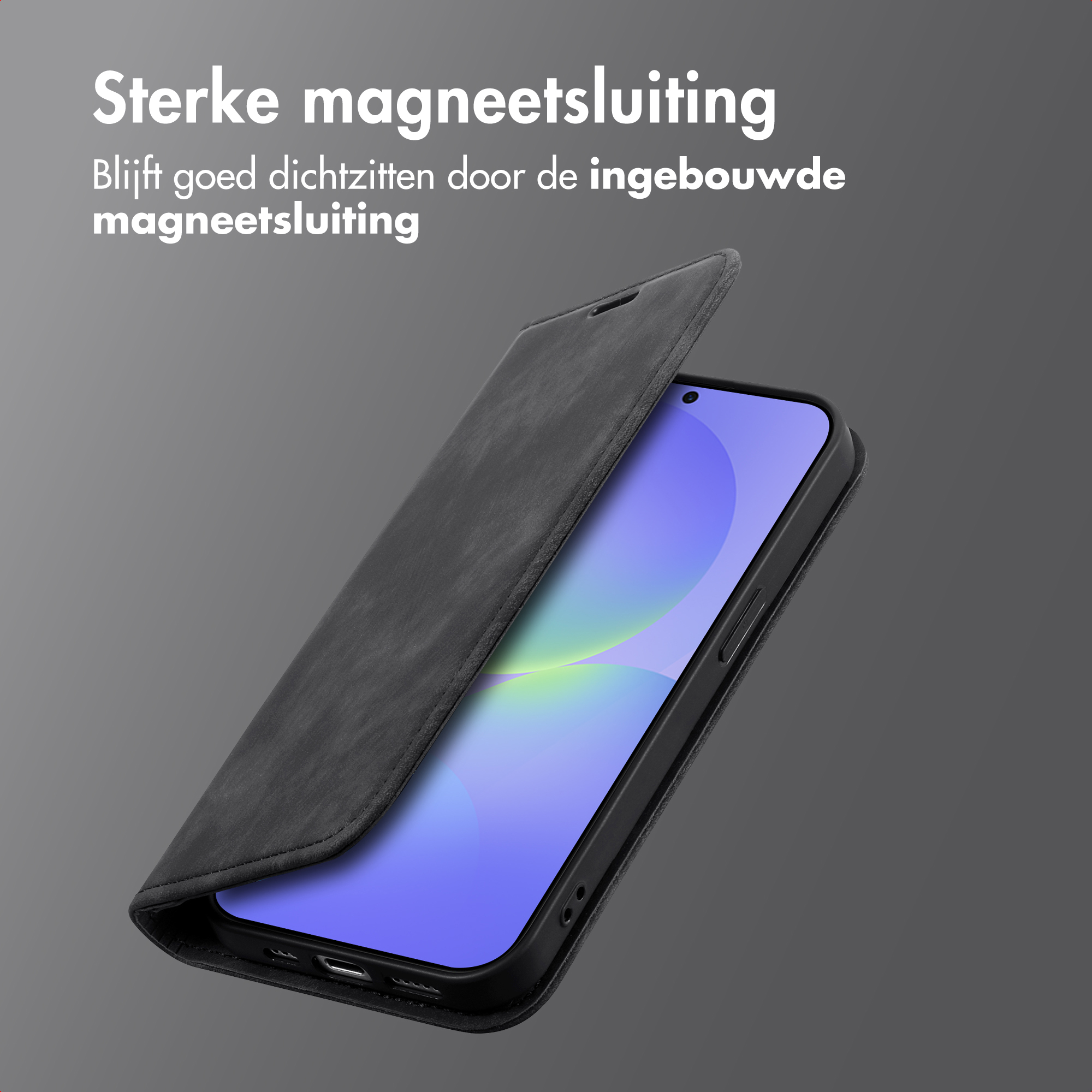 Téléphone dans un étui noir avec couvercle ouvert, écran allumé. Texte sur la fermeture magnétique au-dessus.