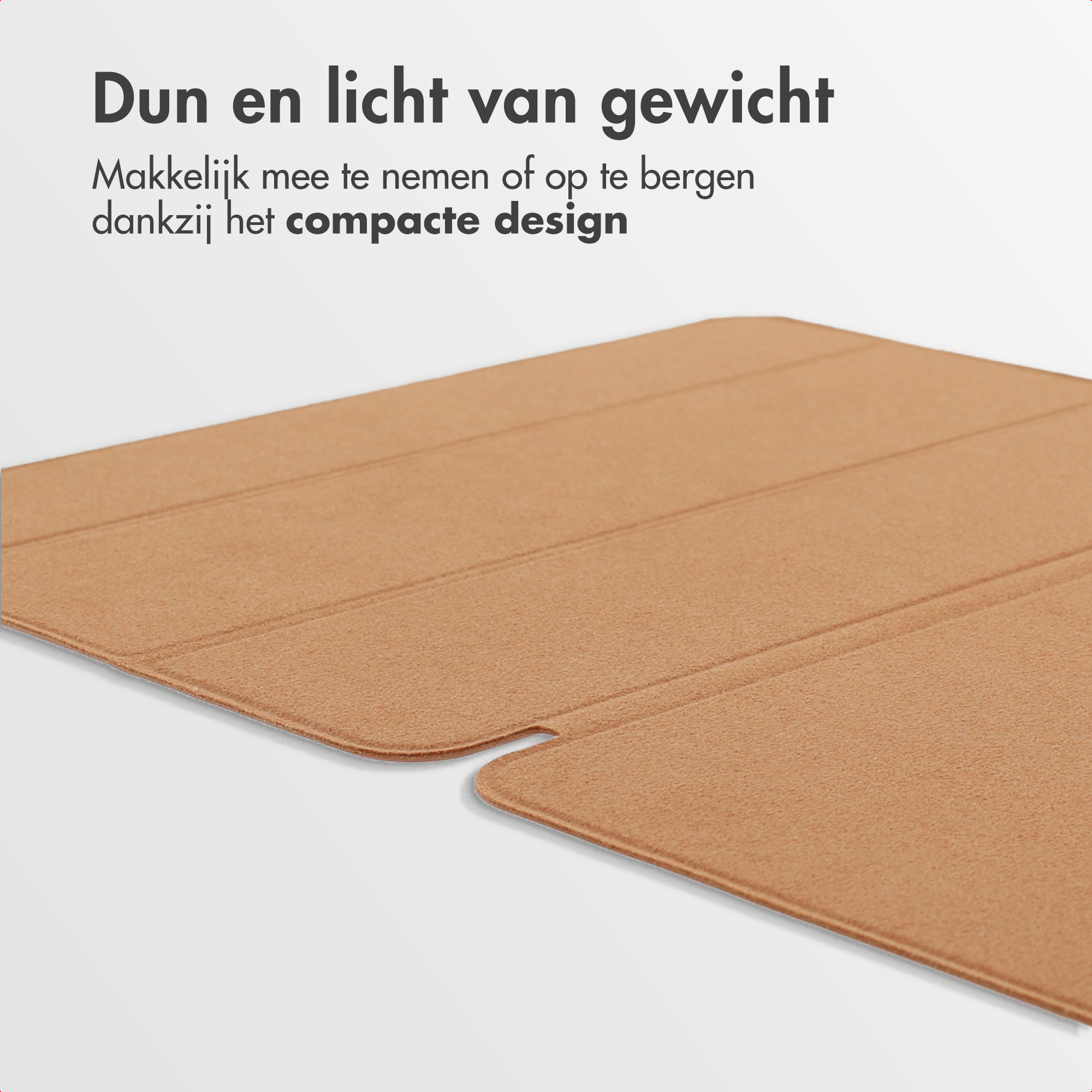 Un étui pliable de couleur beige avec du texte en néerlandais. L'étui est sur un fond blanc. Le texte indique qu'il est léger.