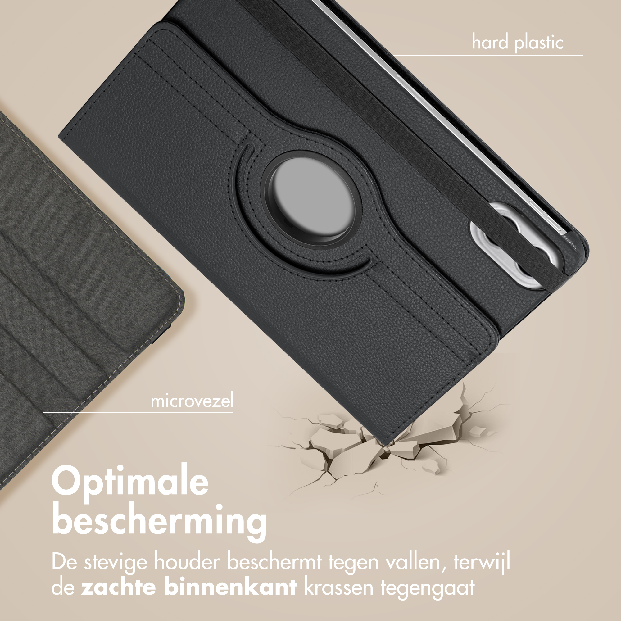 Een zwarte tablethoes met een textuur, gemarkeerd met 'hard plastic' en 'microvezel'. De hoes staat op een gebarsten oppervlak.
