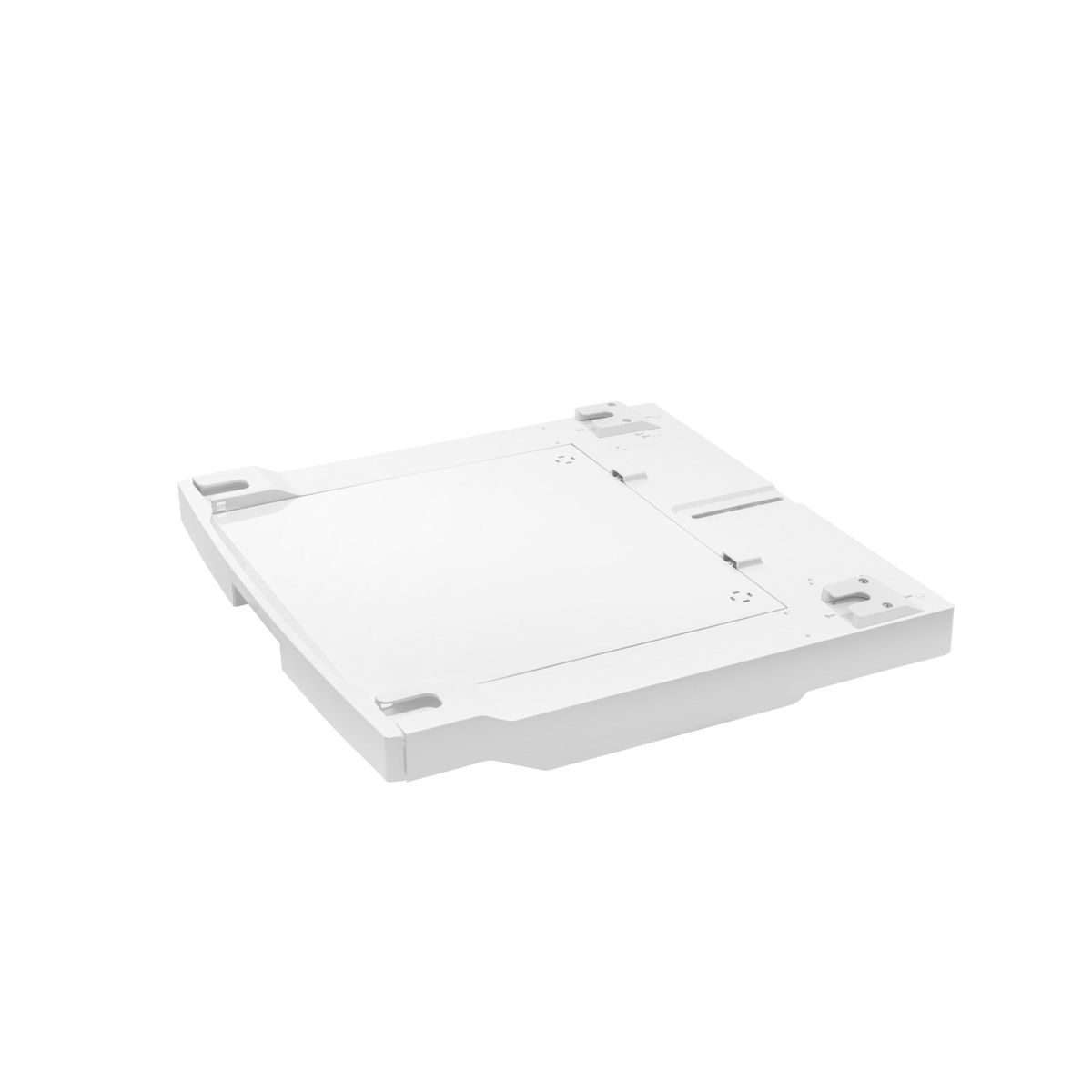 Un objeto blanco, rectangular con esquinas redondeadas, ligeramente elevado. Tiene varias ranuras y características. El fondo es blanco.