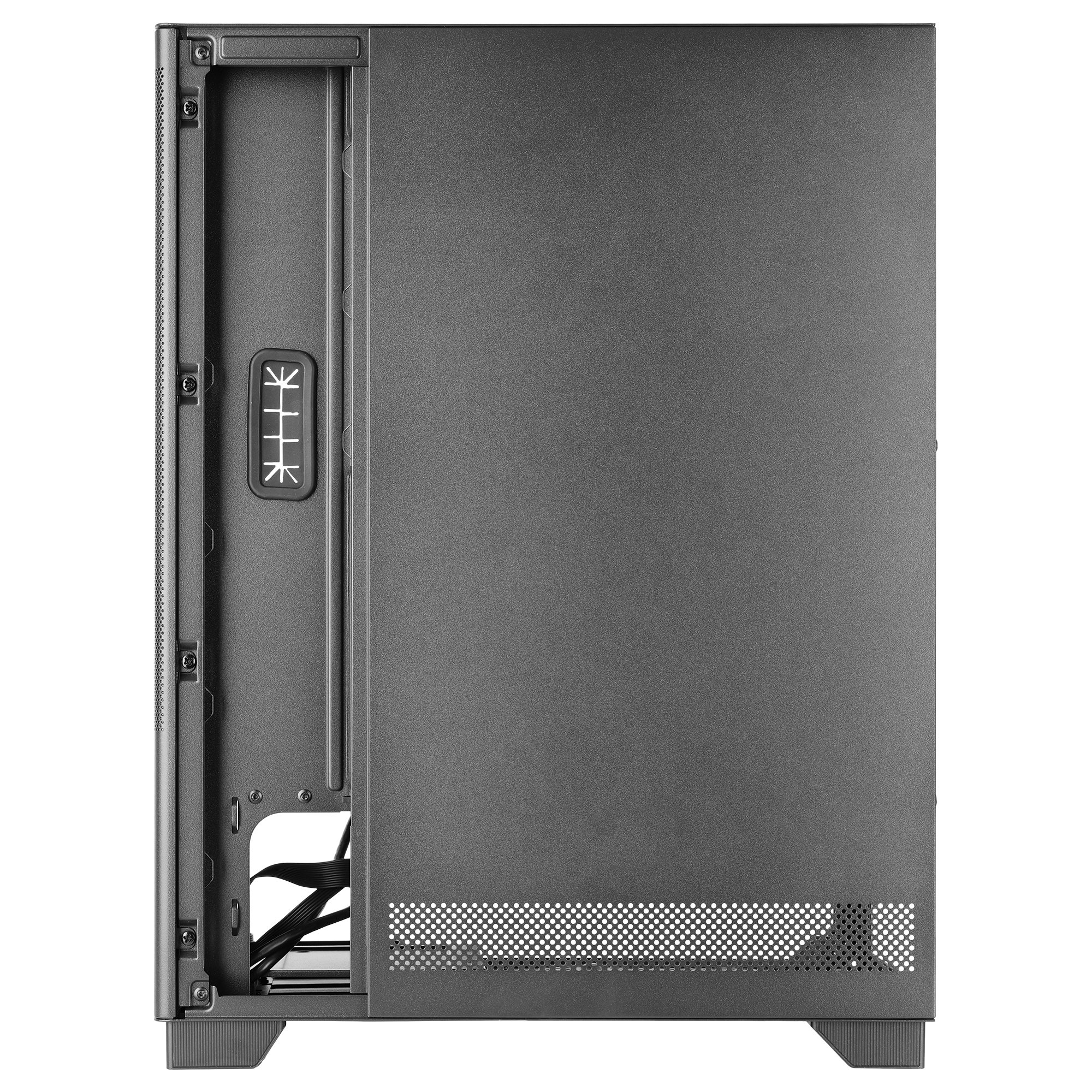 Ciemnoszara obudowa komputera. Posiada panel boczny, otwory wentylacyjne i otwór na komponenty.