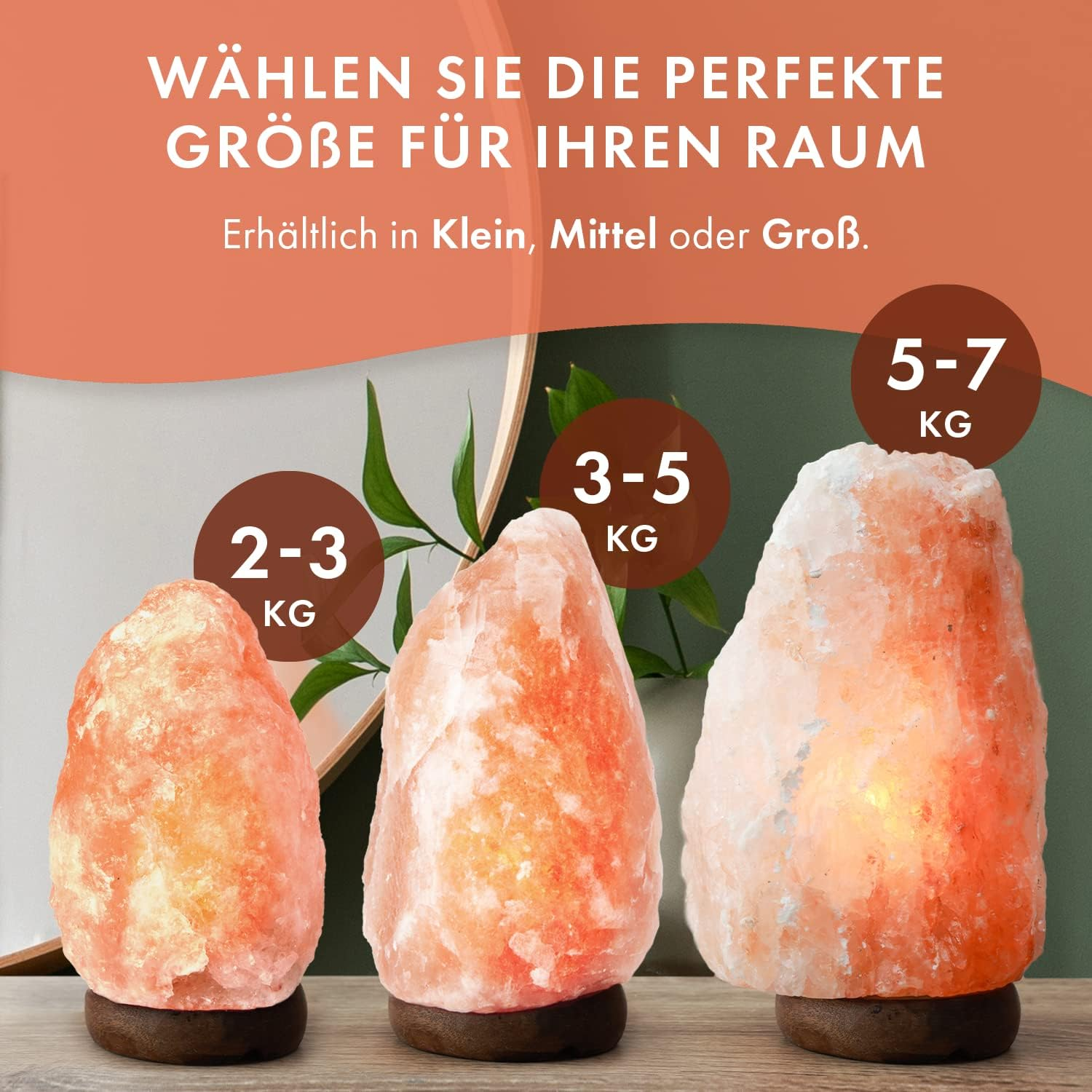 Drei beleuchtete Salzkristalllampen verschiedener Größen und Gewichte. Text darüber: "Wählen Sie die perfekte Größe für Ihren Raum."
