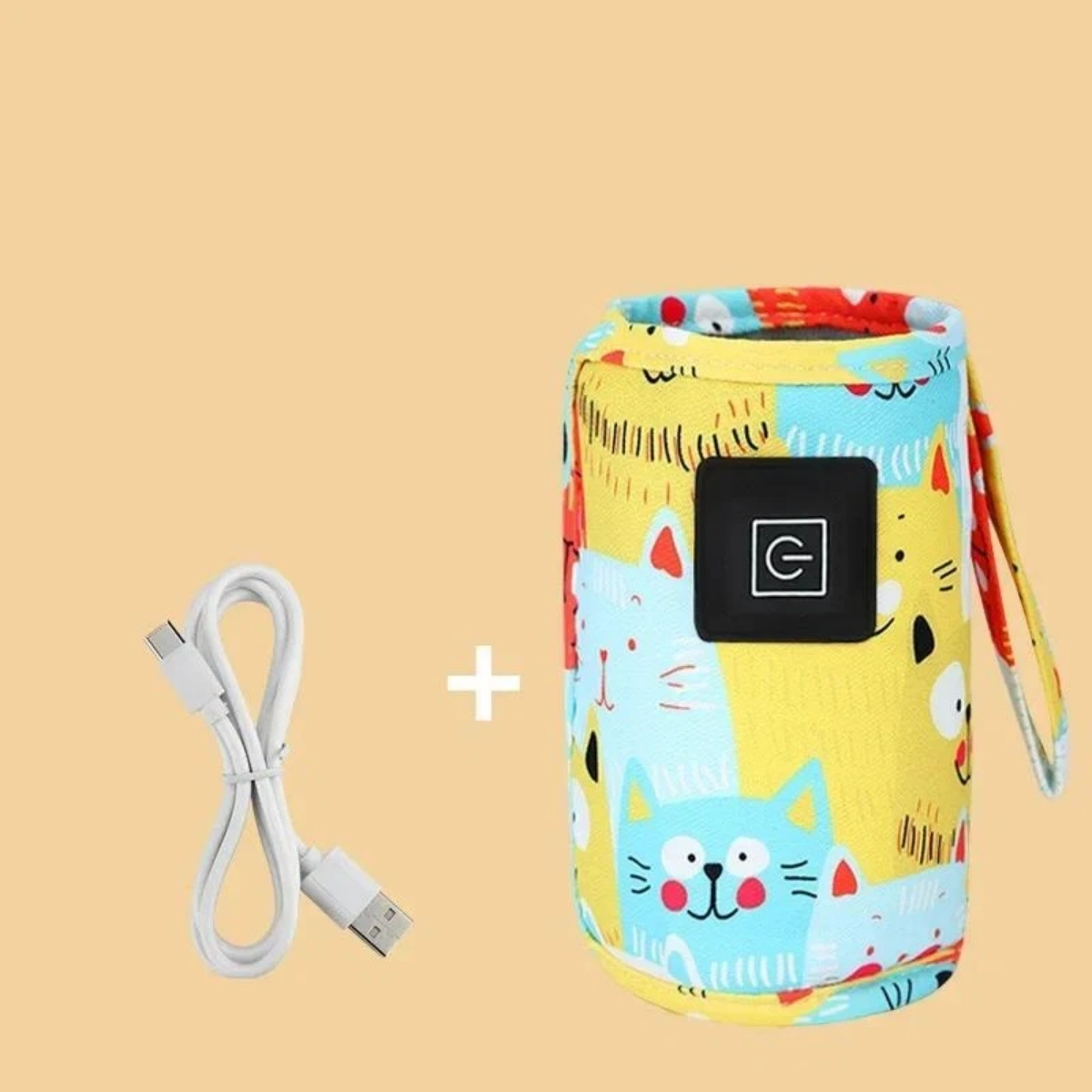 Ein bunter Babyflaschenwärmer mit Katzenmuster und USB-Kabel auf gelbem Hintergrund.