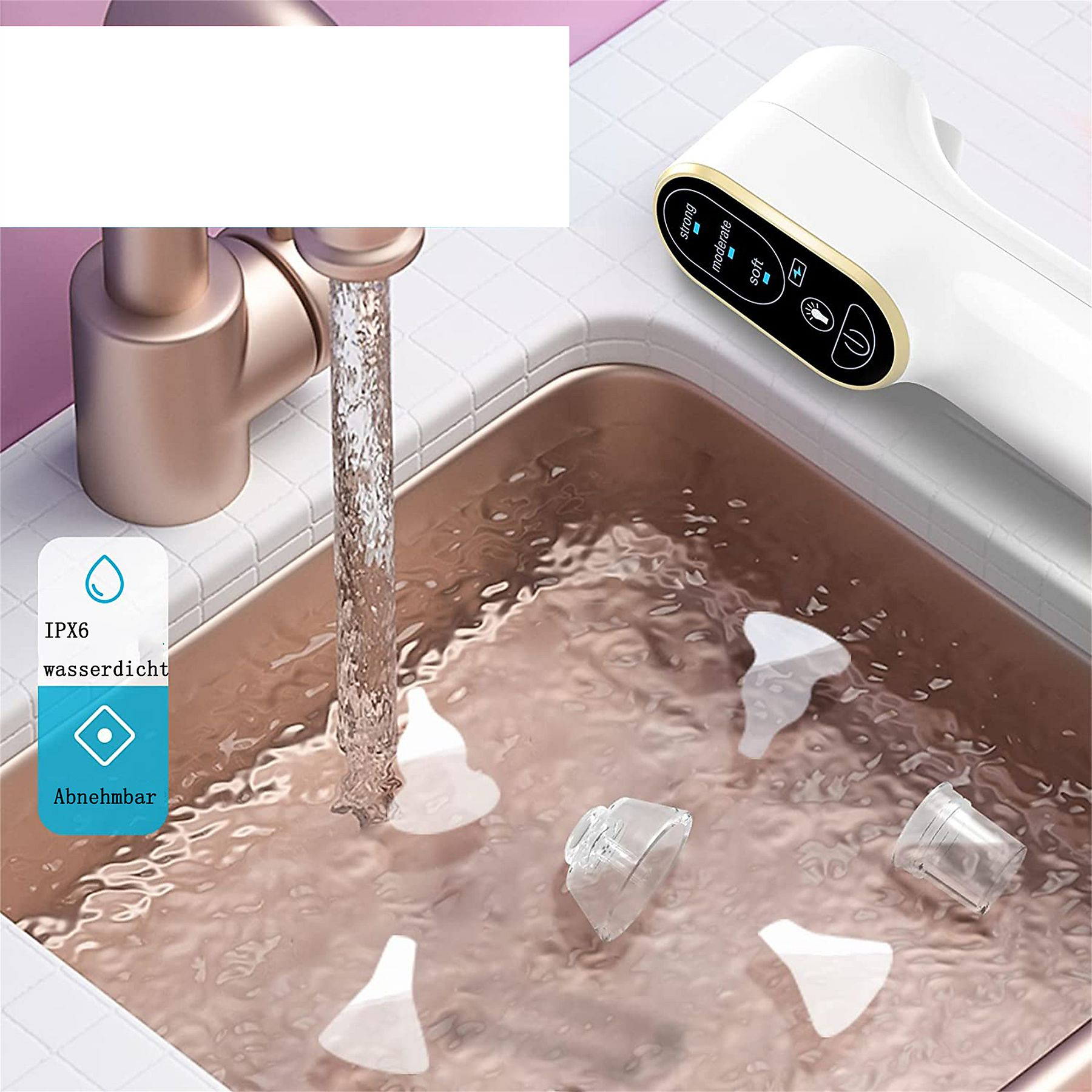 Ein weißes und goldenes Gerät befindet sich über dem Waschbecken. Wasser fließt aus einem Wasserhahn. Im Waschbecken liegen klare Kunststoffteile.