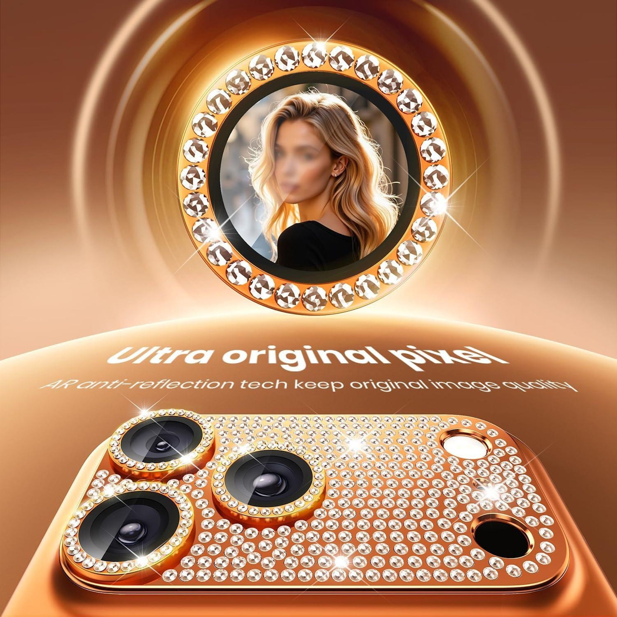 Immagine di una custodia per telefono con una donna in un cerchio. La custodia è dorata con gioielli. Contiene obiettivi della fotocamera. Testo: Ultra pixel originale.