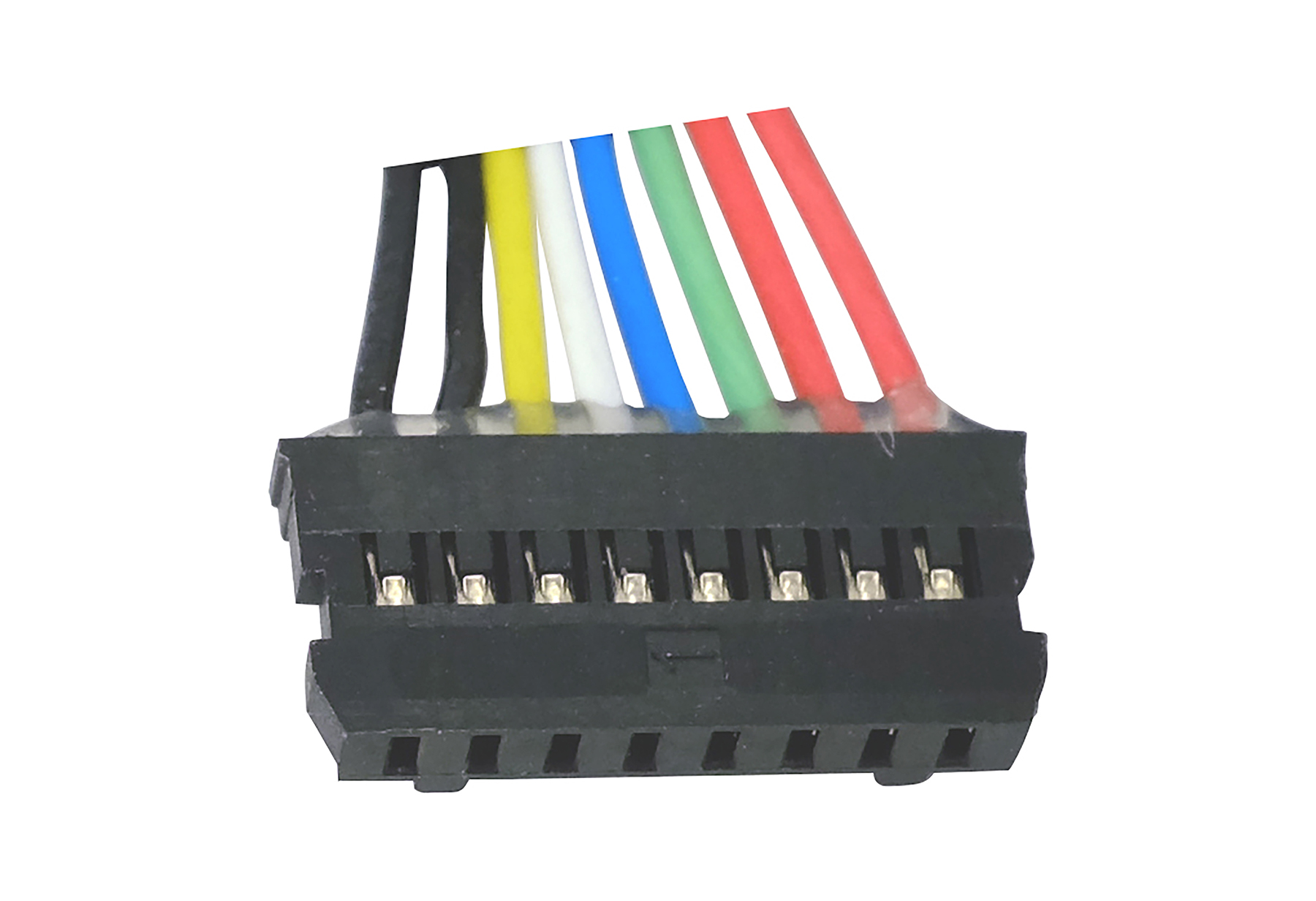 Ein schwarzer Stecker mit verschiedenfarbigen Drähten (schwarz, gelb, weiß, blau, grün, rot), die sich davon erstrecken.