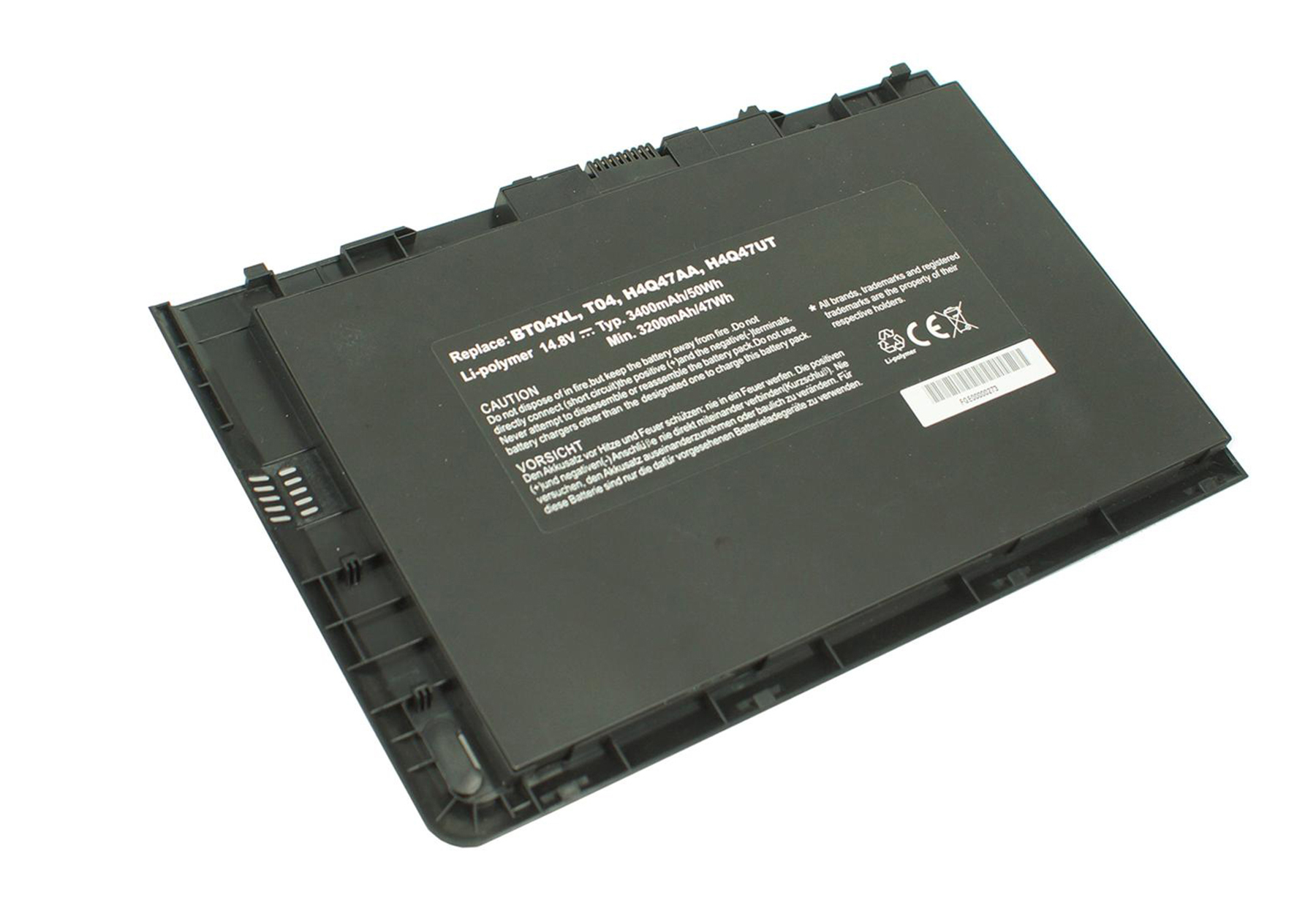 Ein Laptop-Akku mit Warnhinweisen und Produktinformationen. Schwarz mit weißer Schrift. Er liegt auf einem schwarzen Rahmen.