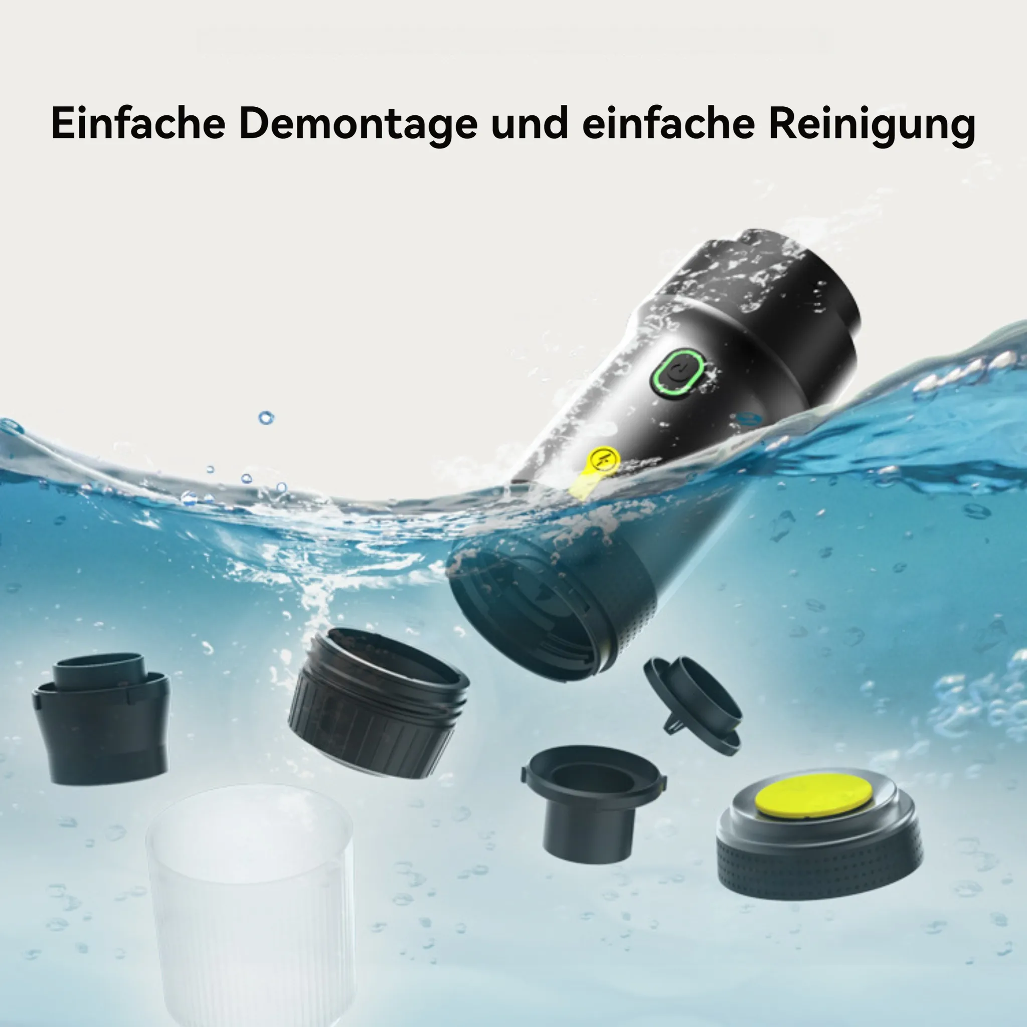 Zerlegte schwarze Taschenlampe im Wasser mit abgenommenen Teilen. Der Text 'Einfache Demontage und einfache Reinigung' steht oben.