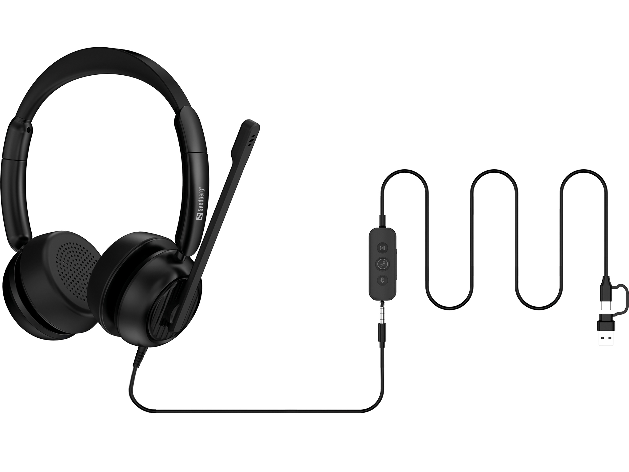 Casque noir avec microphone et module de contrôle. Les fiches USB et jack sont visibles. Logo Sandberg sur le casque.
