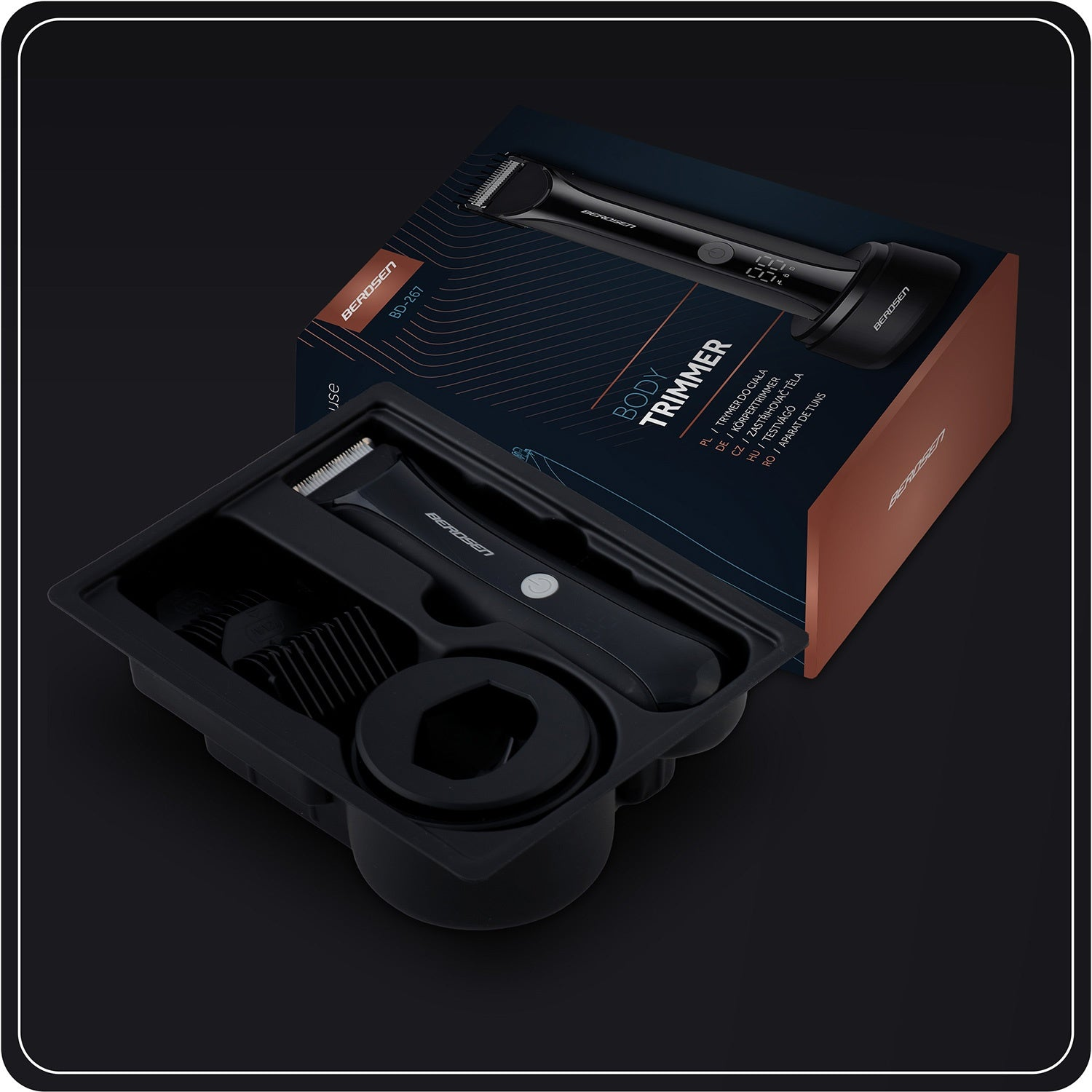 Un kit de recortador corporal negro está abierto, revelando el recortador, accesorios y la caja con información del producto.