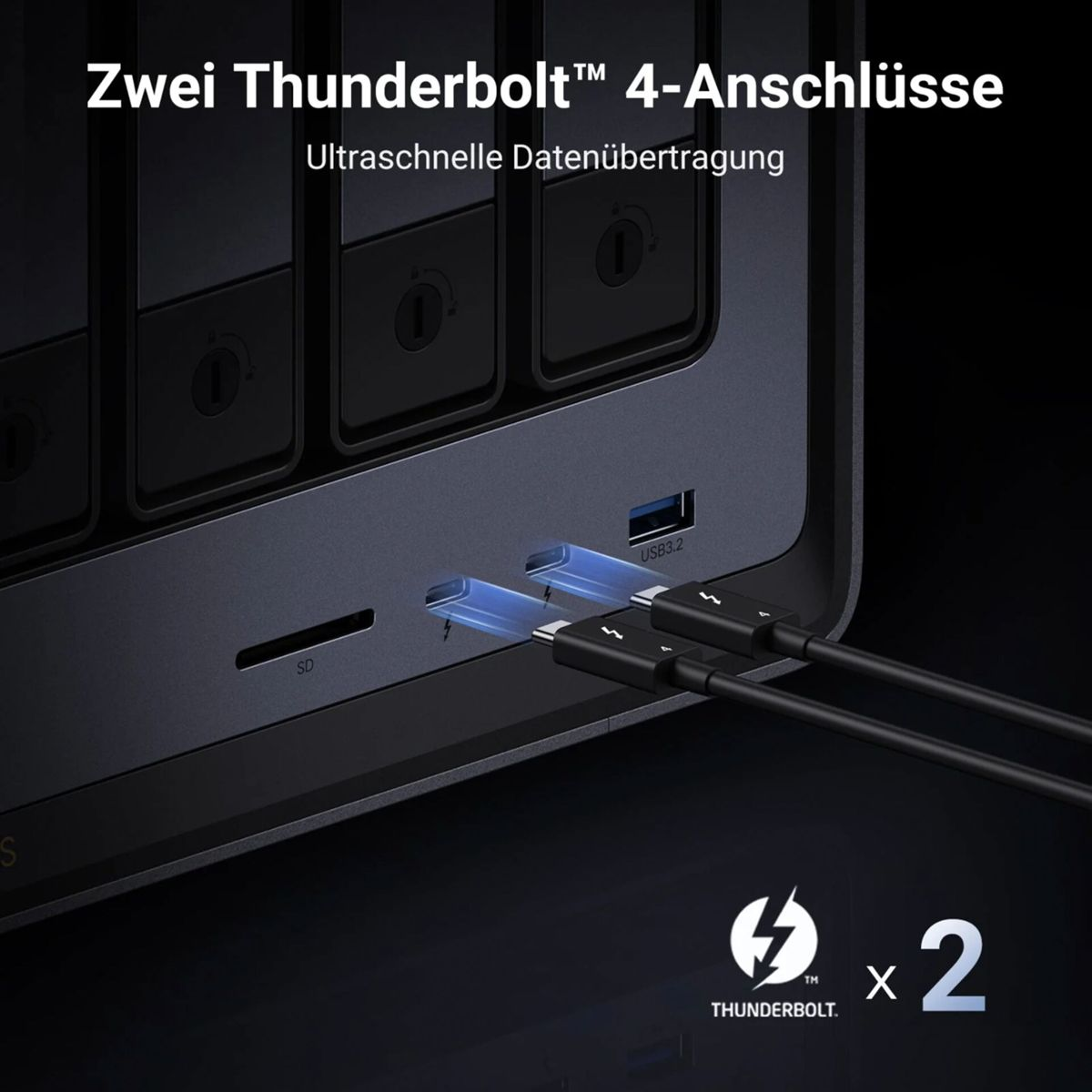Nahaufnahme eines schwarzen Geräts mit zwei Thunderbolt-Anschlüssen, die mit Kabeln verbunden sind. Text: Thunderbolt 4-Anschlüsse.