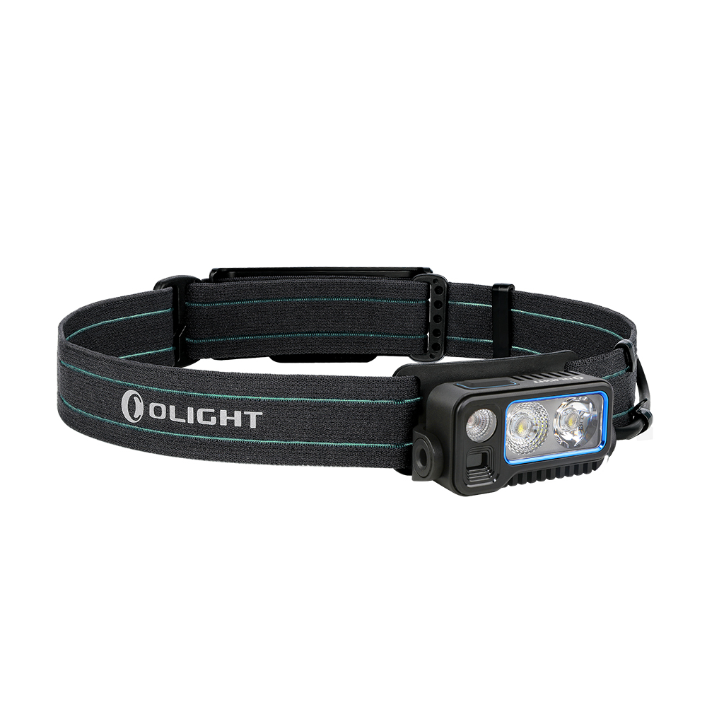 Eine schwarze Stirnlampe mit einem Band, die Marke Olight ist sichtbar. Die Lampe hat zwei Lichter und ein blaues Licht um sie herum.