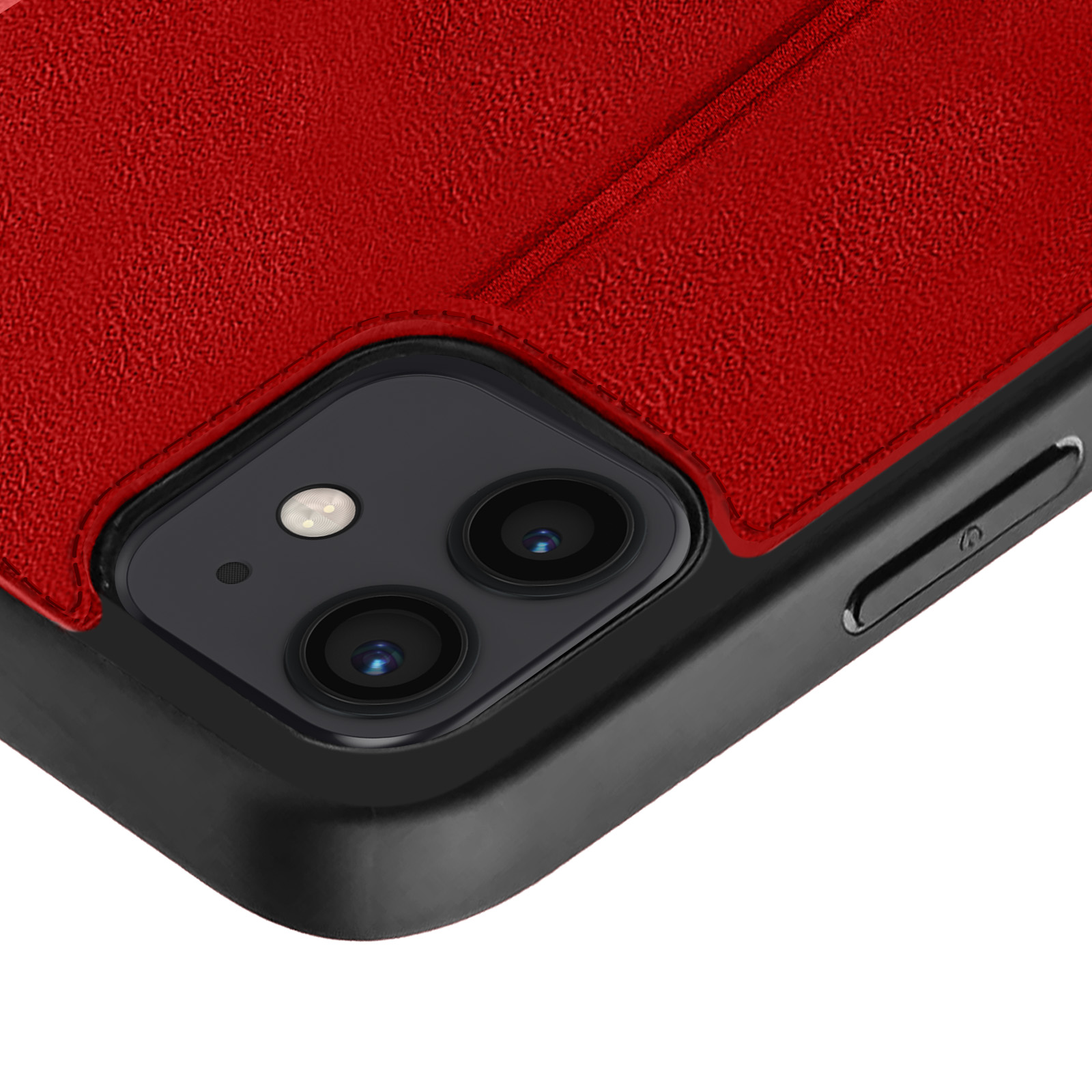 Primo piano del modulo fotocamera di un telefono e custodia in pelle rossa. Dettagli dell'obiettivo nero visibili. Pulsanti laterali presenti.