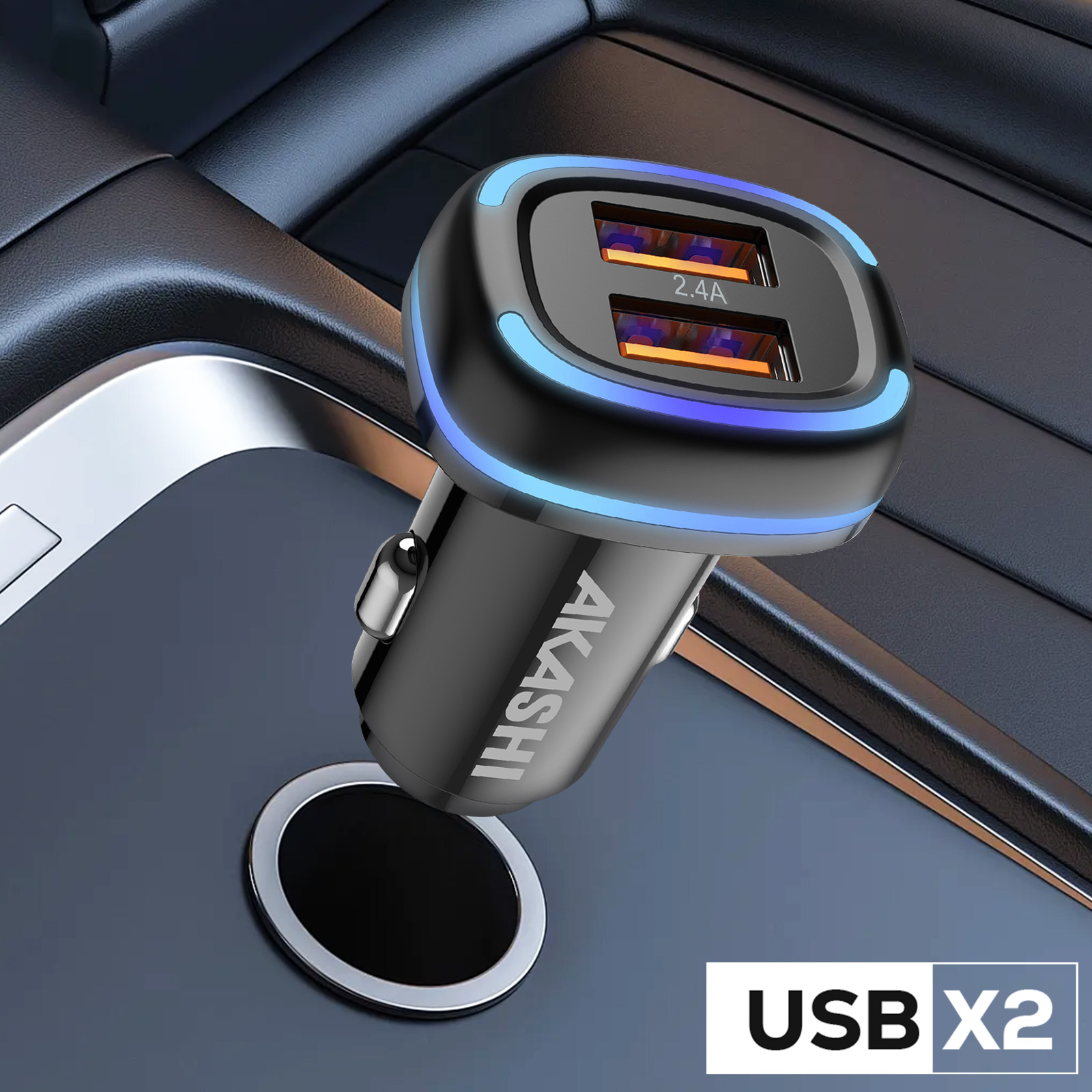 Un caricabatterie per auto USB Akashi nero con due porte. Ha luci blu e si trova nella console centrale di un'auto.