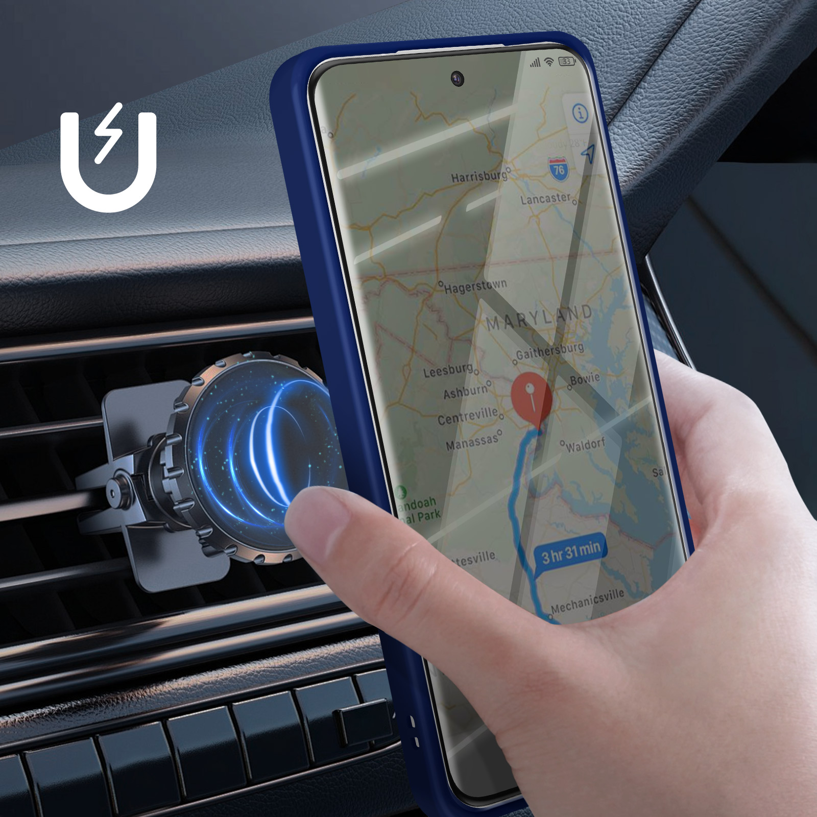 Un telefono in una custodia blu mostra una mappa. Un supporto magnetico per auto è a sinistra e una mano tiene il telefono.