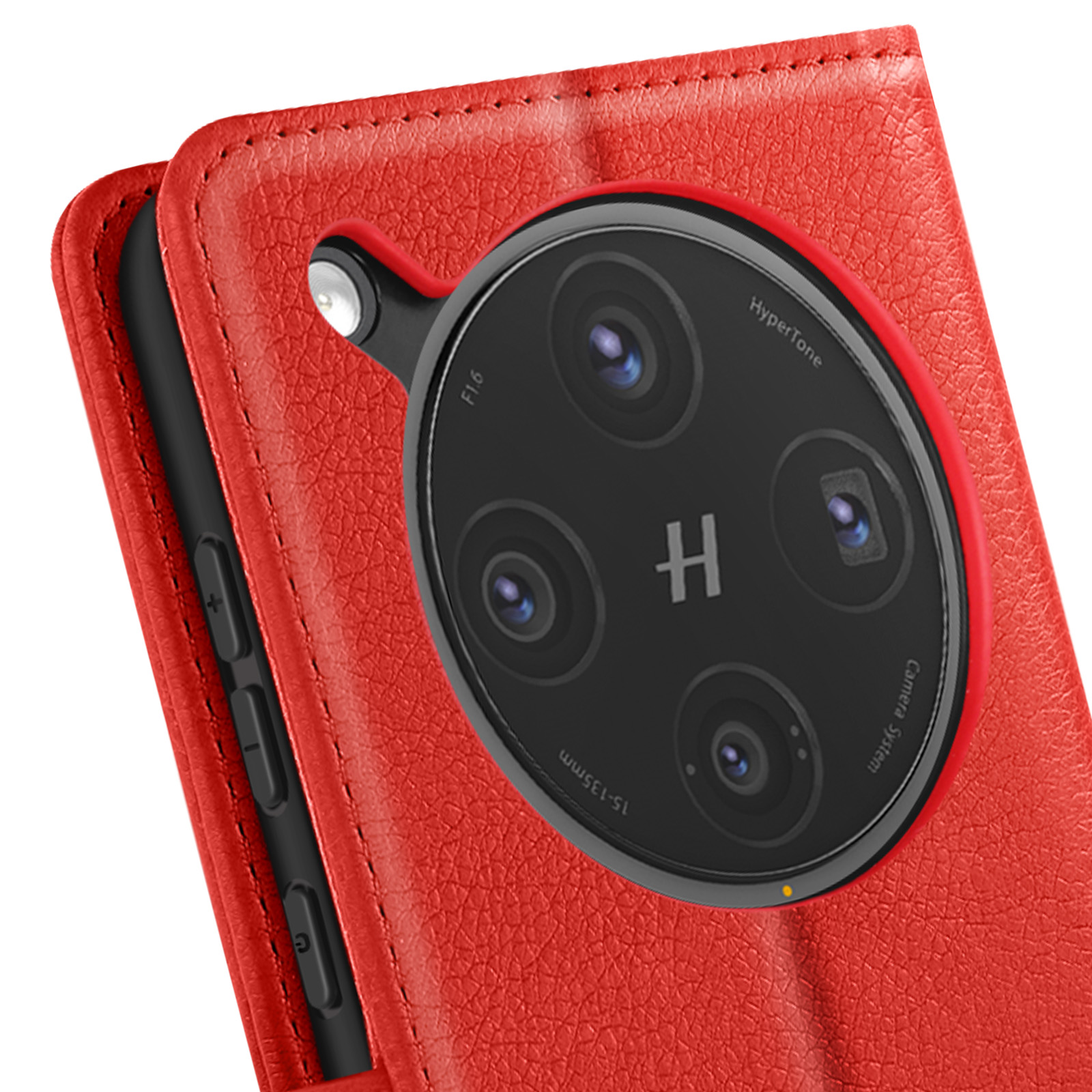 Funda roja para teléfono con un módulo de cámara negro con cuatro lentes. La funda tiene botones de volumen.