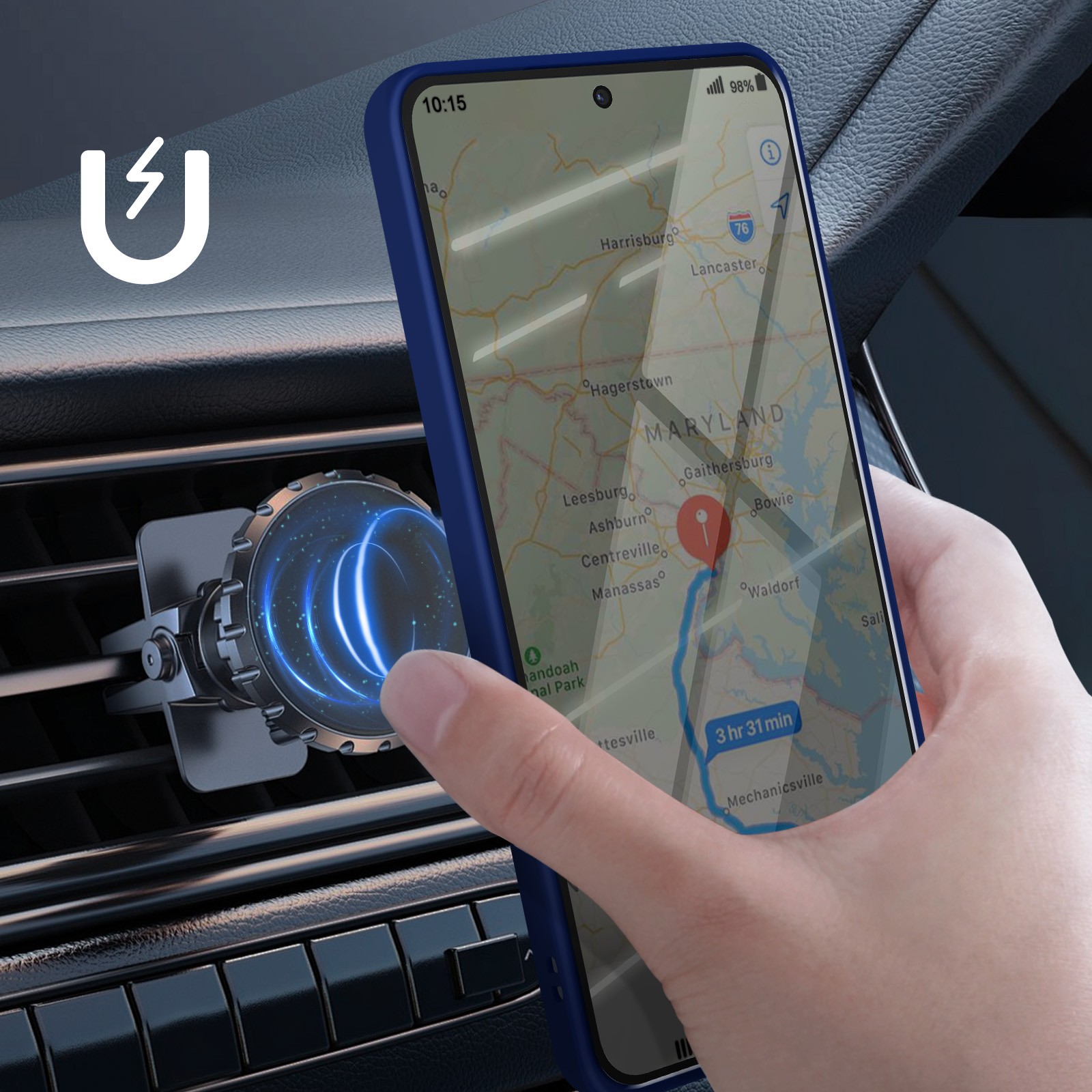 Un telefono con mappa in un'auto. Una mano tocca lo schermo. Un supporto magnetico per telefono sulla ventola.