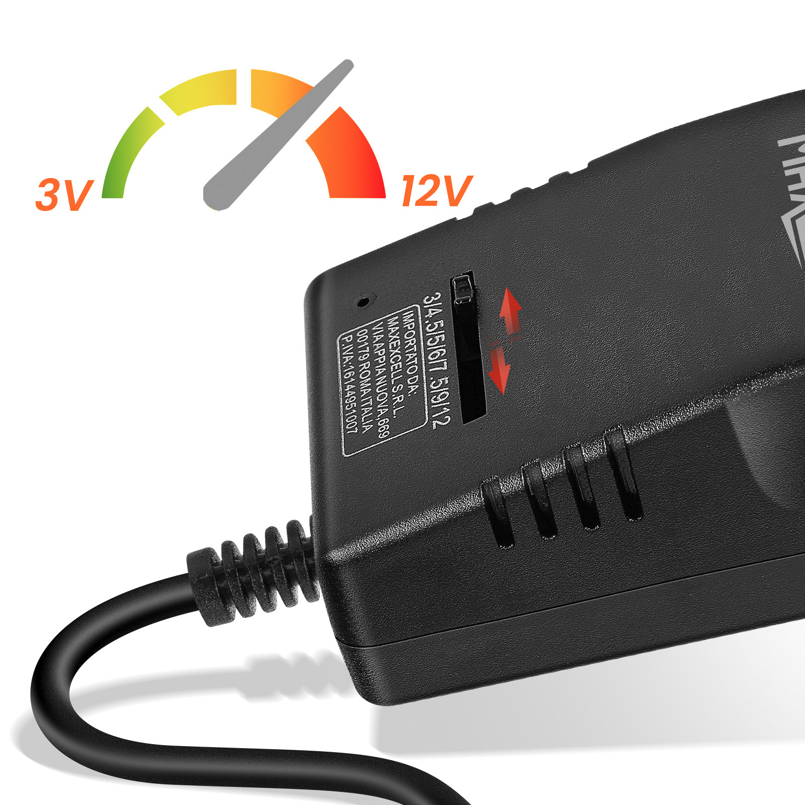 Adaptateur secteur noir avec indicateur de tension, 3V à 12V. Étiquette avec spécifications. Câble noir connecté.