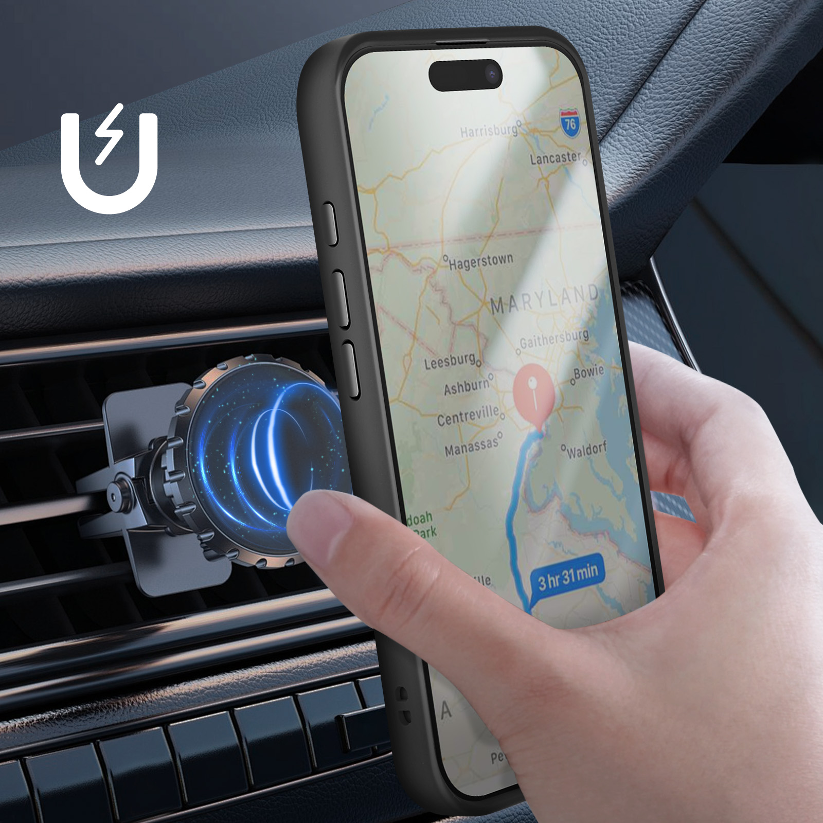 Mano che tiene telefono con app mappa in auto, vicino a supporto magnetico per telefono.