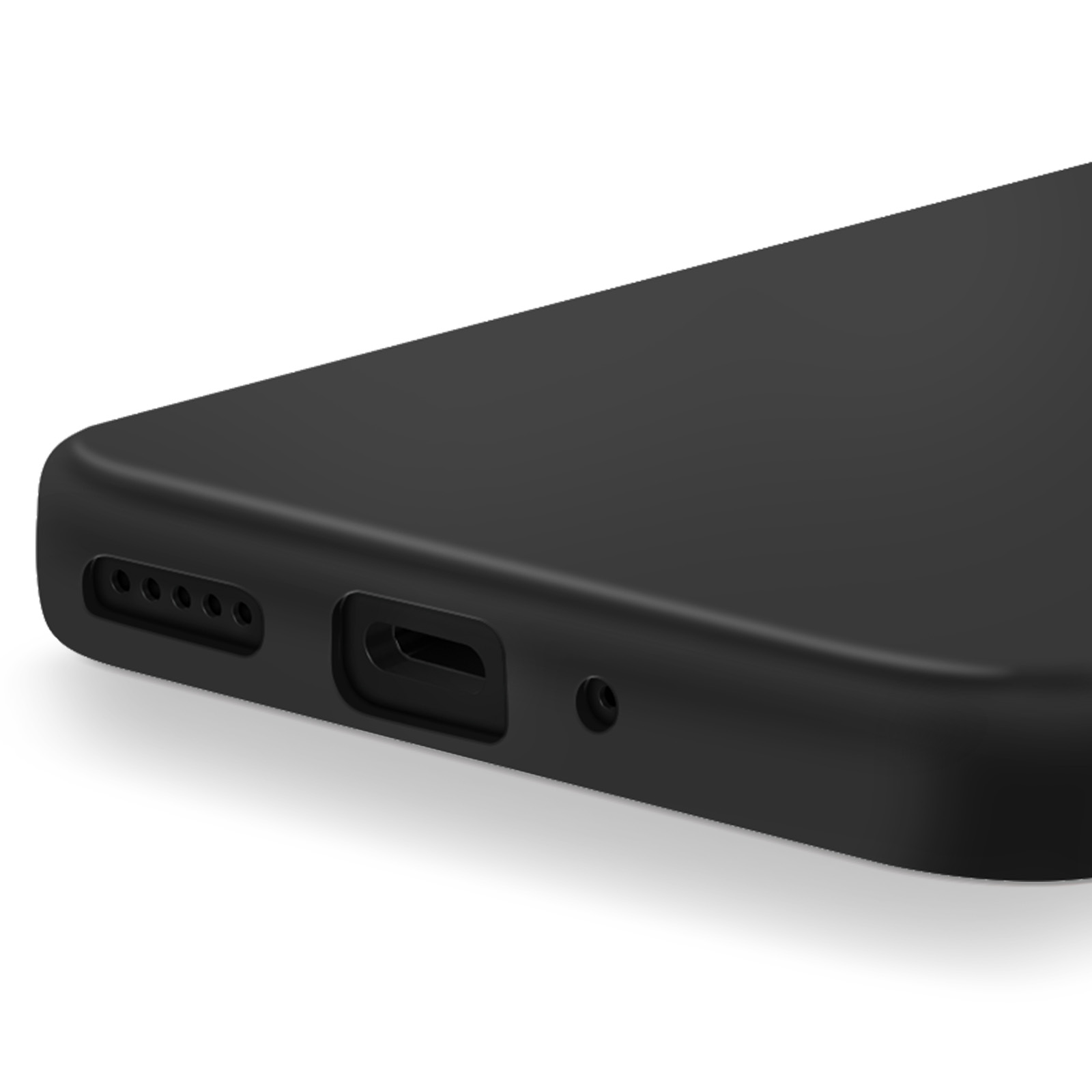 Primo piano del bordo inferiore di un telefono nero. Ha una porta di ricarica, fori per altoparlanti e un microfono. Sfondo bianco.