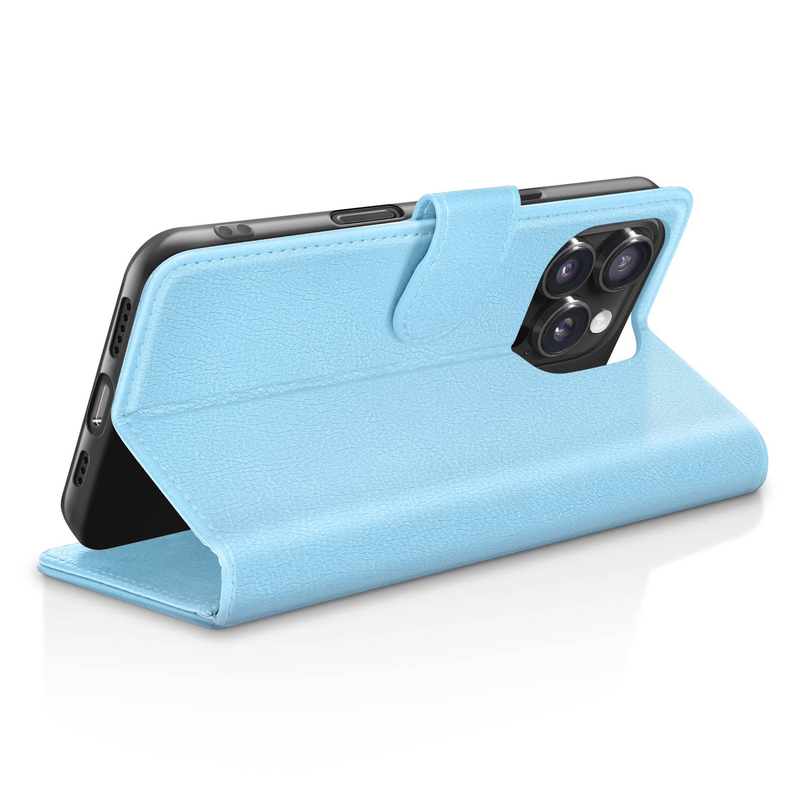 Een lichtblauwe telefoonhoes beschermt een zwarte smartphone. De hoes is open en toont de camera en het scherm.