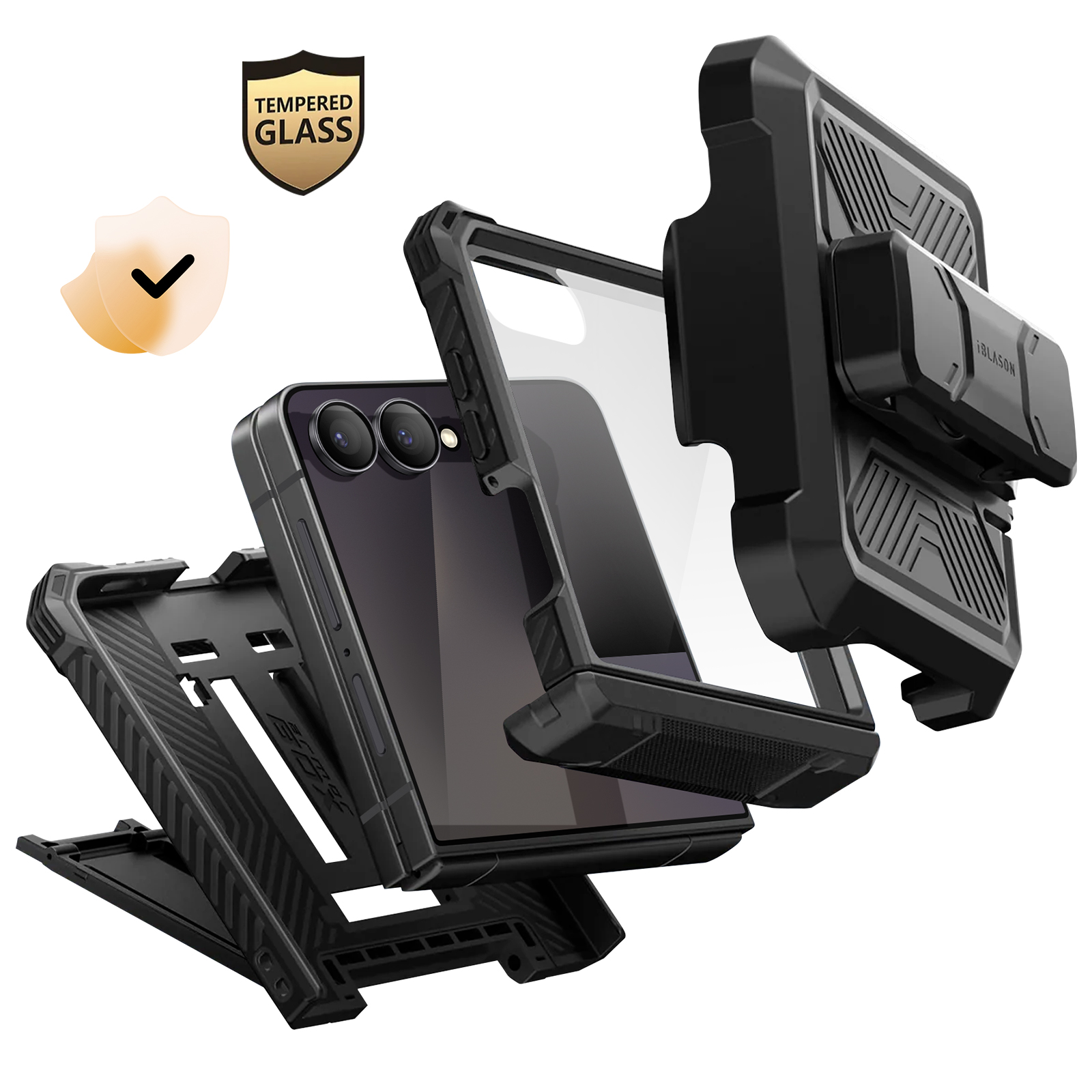 Zwarte telefoonhoes met gehard glas, standaard en riemclip. Telefoon is zwart met twee camera's. Productlogo op de achtergrond.