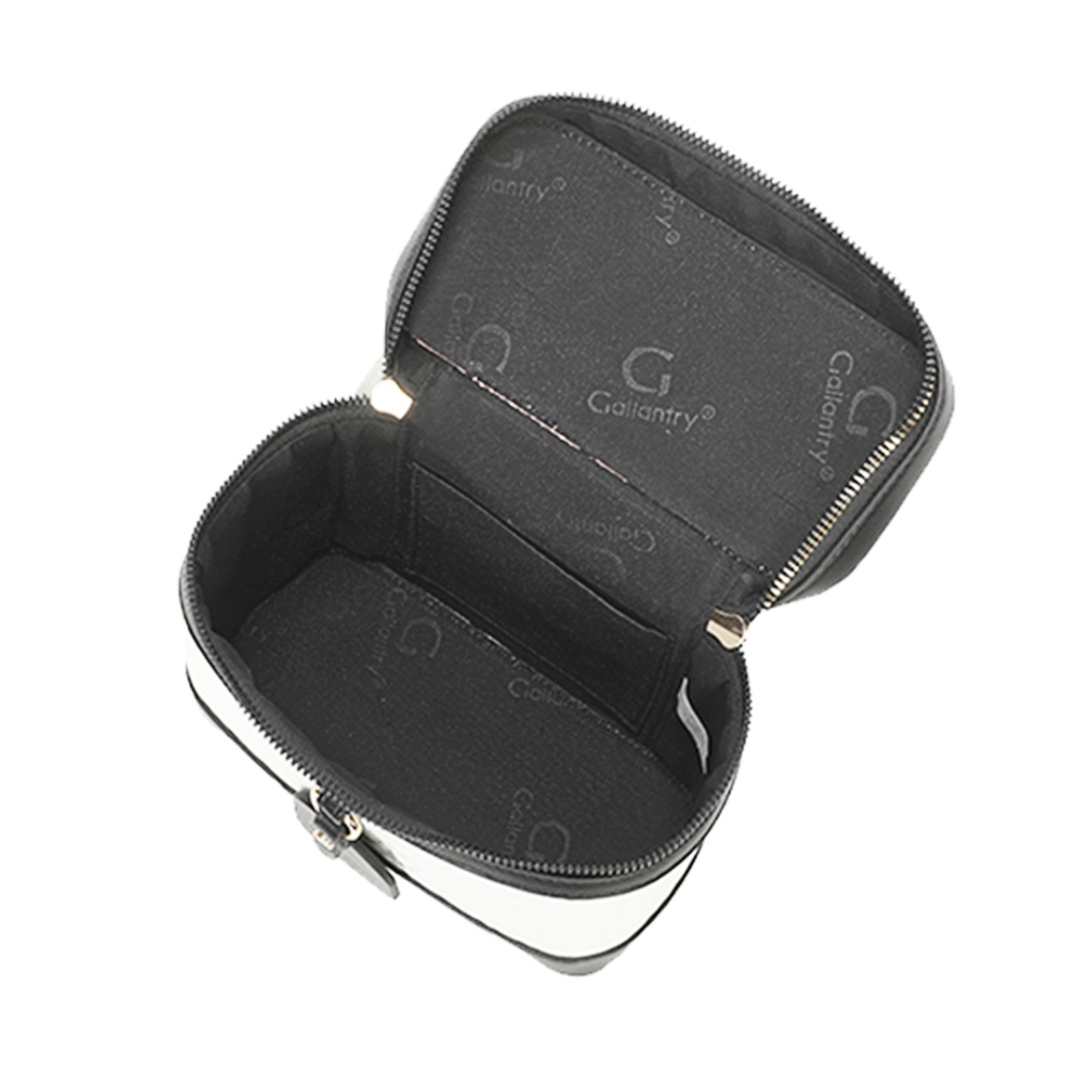 Estuche de maquillaje blanco y negro abierto. El interior tiene un forro negro con bolsillos. Visible la marca 'Gallantry'.