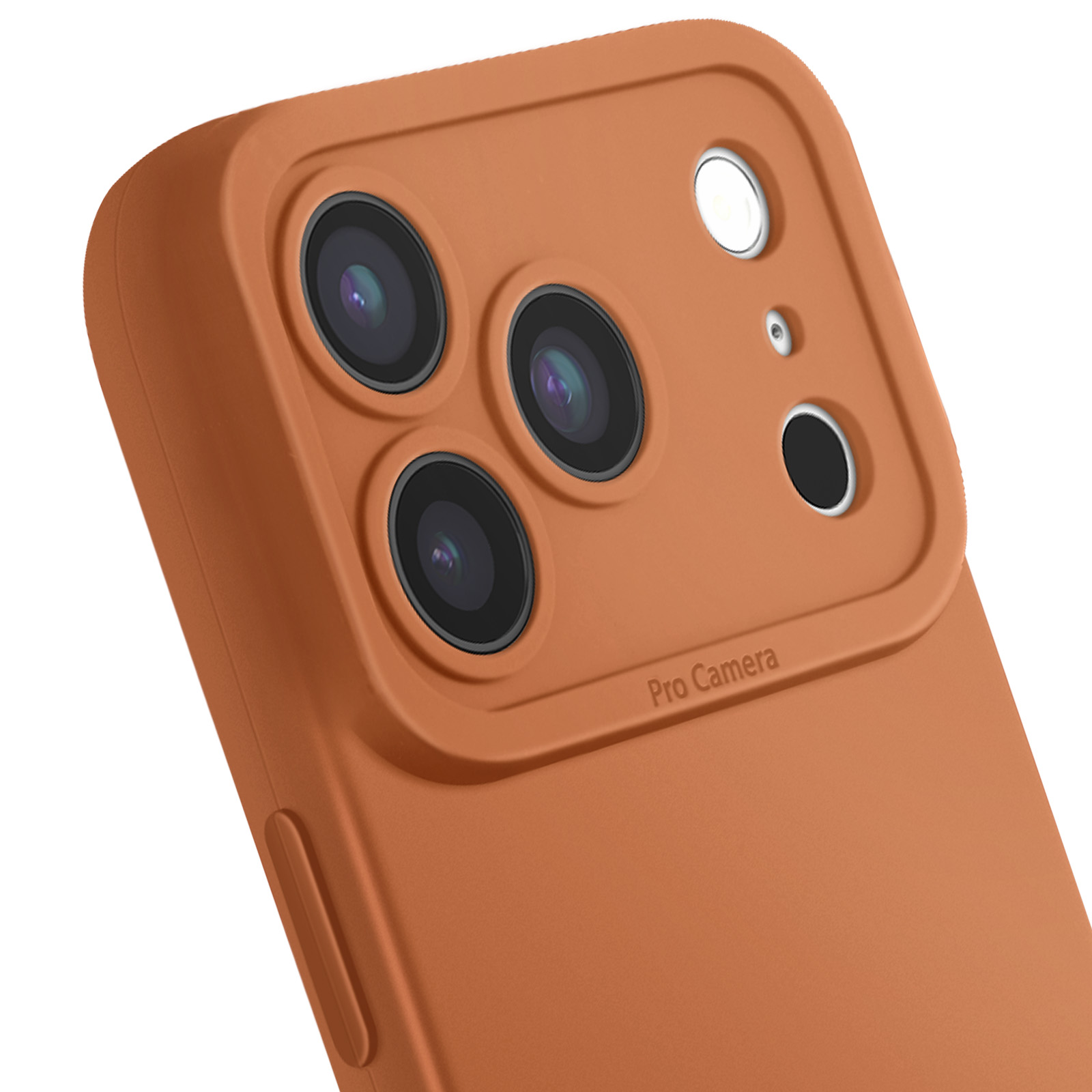 Close-up van een bruine telefoonhoes met meerdere cameralenzen en een flitser. De woorden Pro Camera zijn zichtbaar.