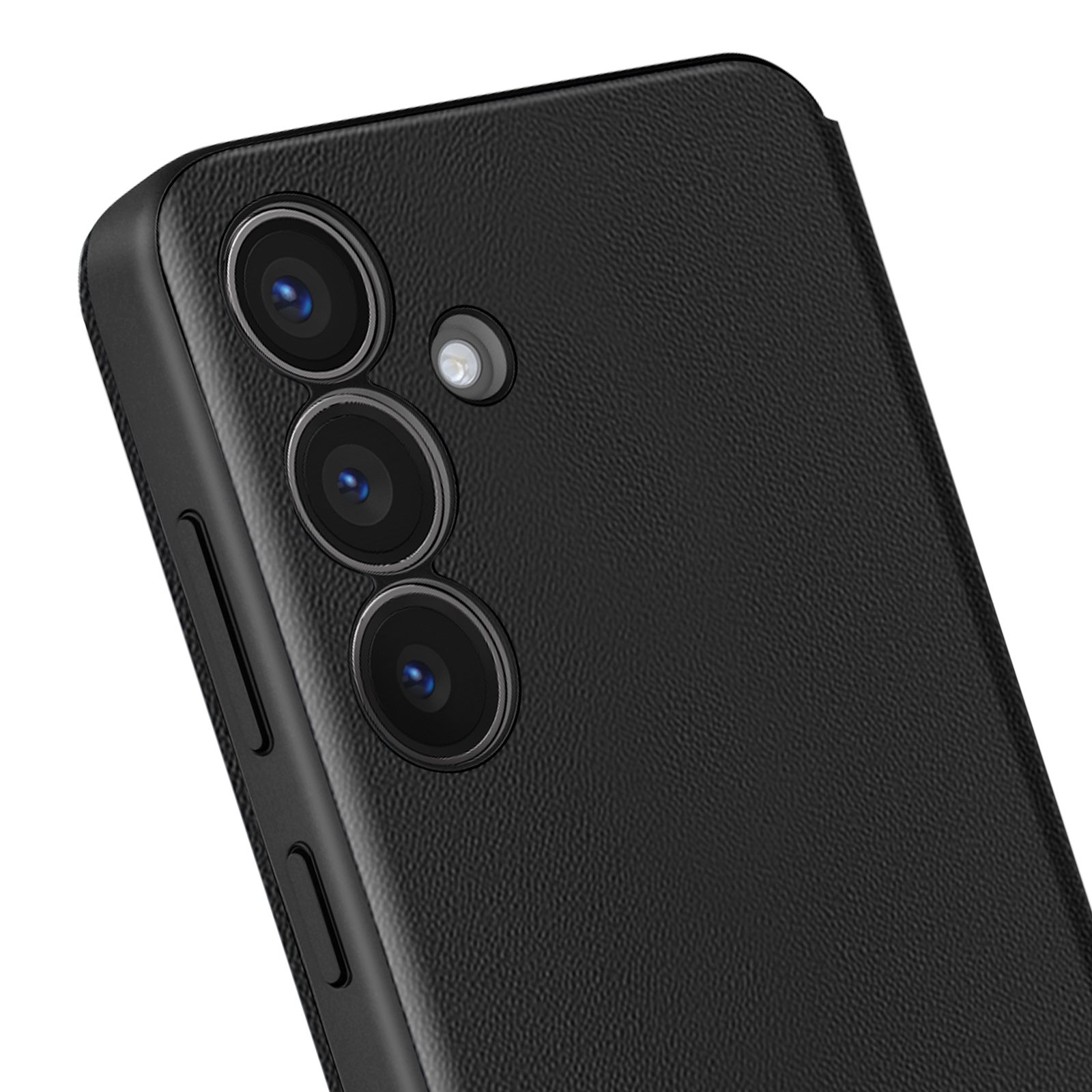 Primo piano di un telefono nero. Sono visibili tre obiettivi e un flash. Il telefono ha una parte posteriore strutturata.