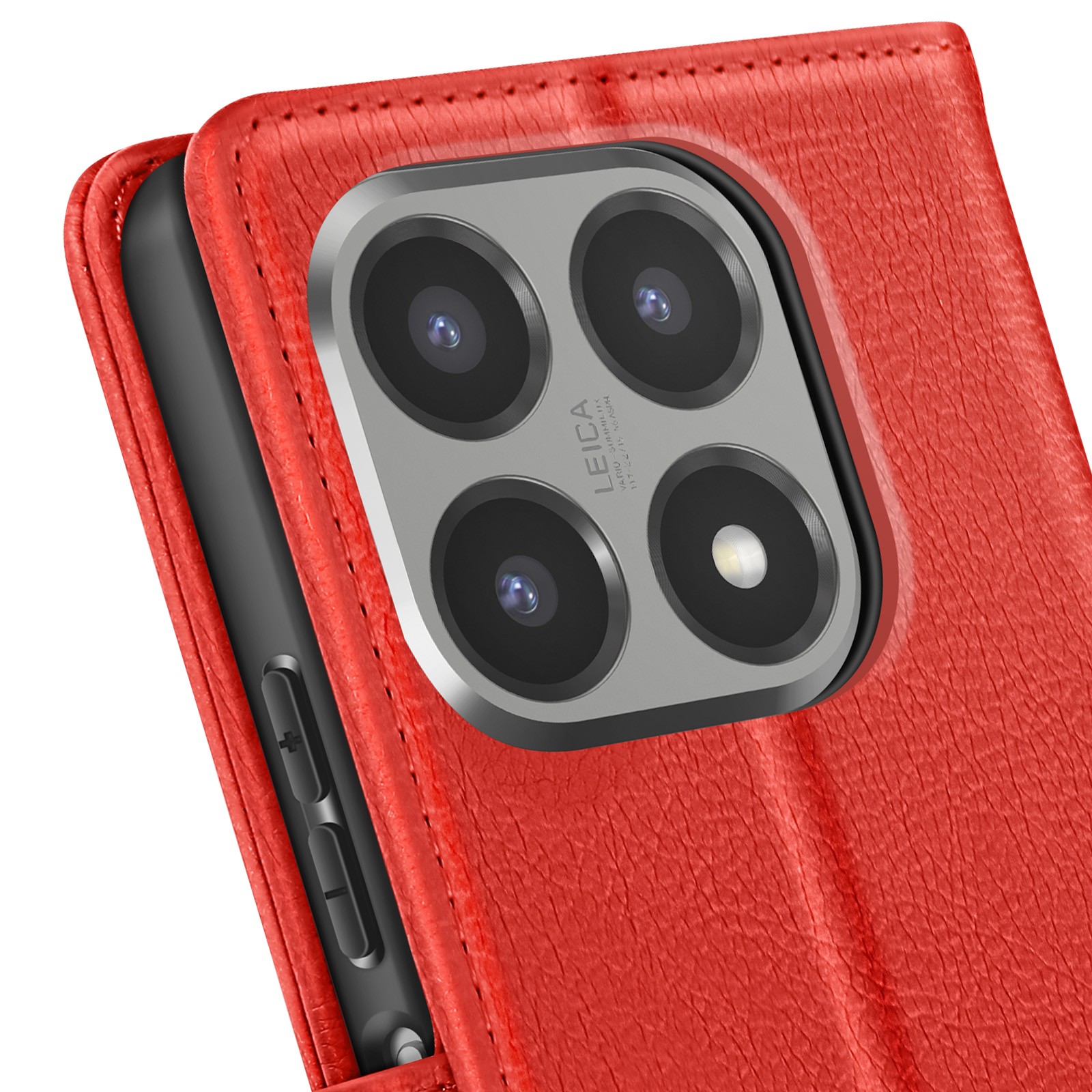 Primo piano di una custodia rossa con un telefono all'interno. La fotocamera del telefono ha più lenti. La custodia ha una superficie strutturata.