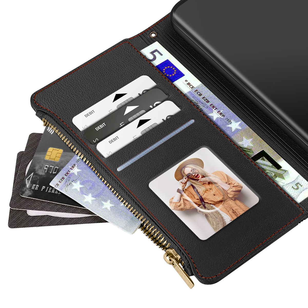 Portafoglio nero con carte, contanti e una foto. Il portafoglio è aperto, mostrando il contenuto. Un telefono è visibile a destra.